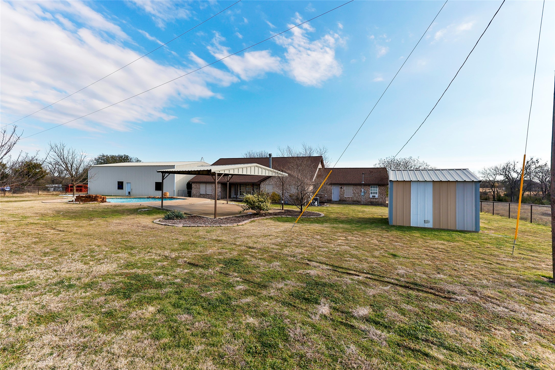 Weatherford, Texas, 76088, United States, 4 Bedrooms Bedrooms, ,3 BathroomsBathrooms,Residential,For Sale,1885521