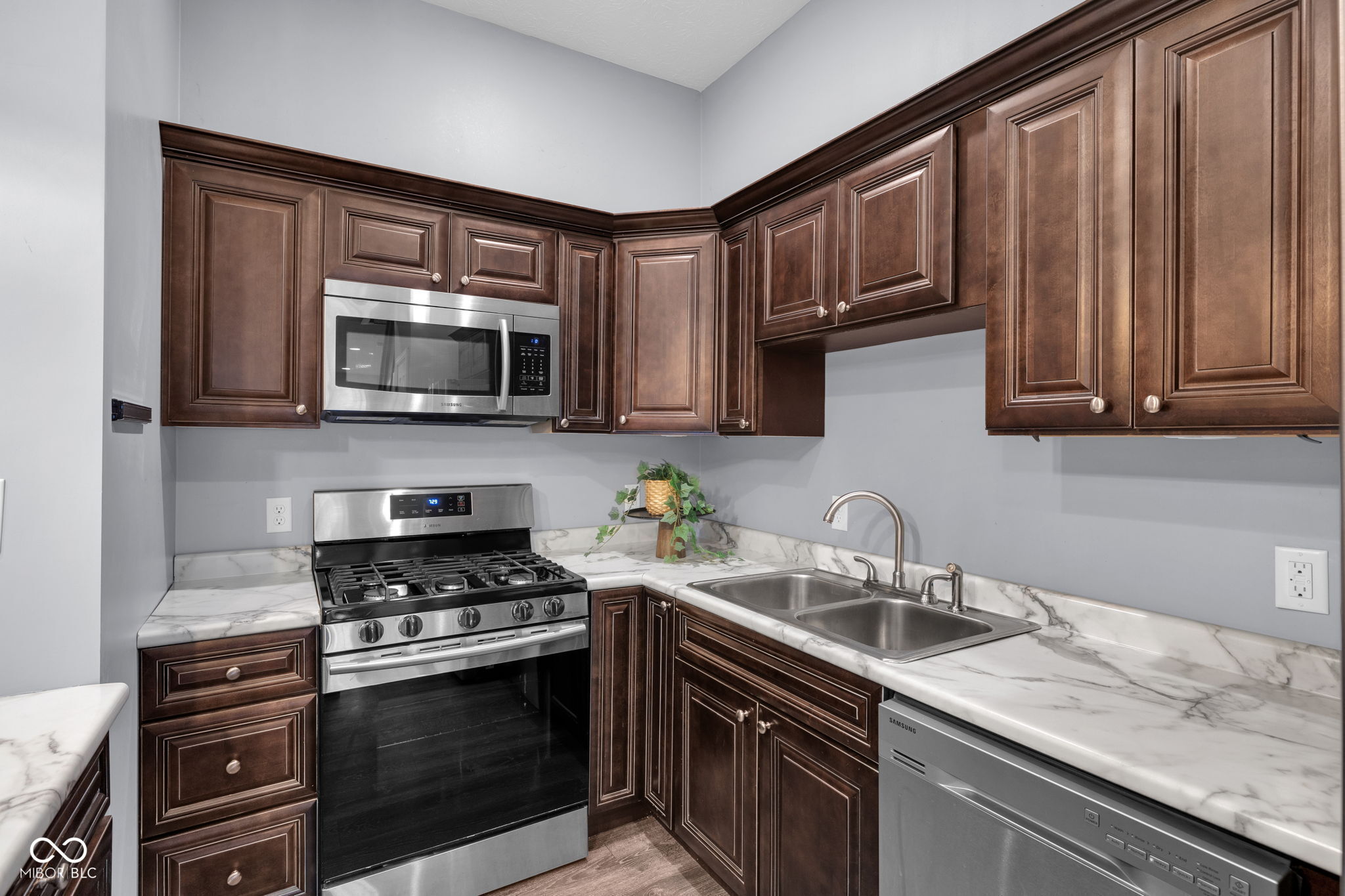 Indianapolis, Indiana, 46203, United States, ,Residential,For Sale,2010701