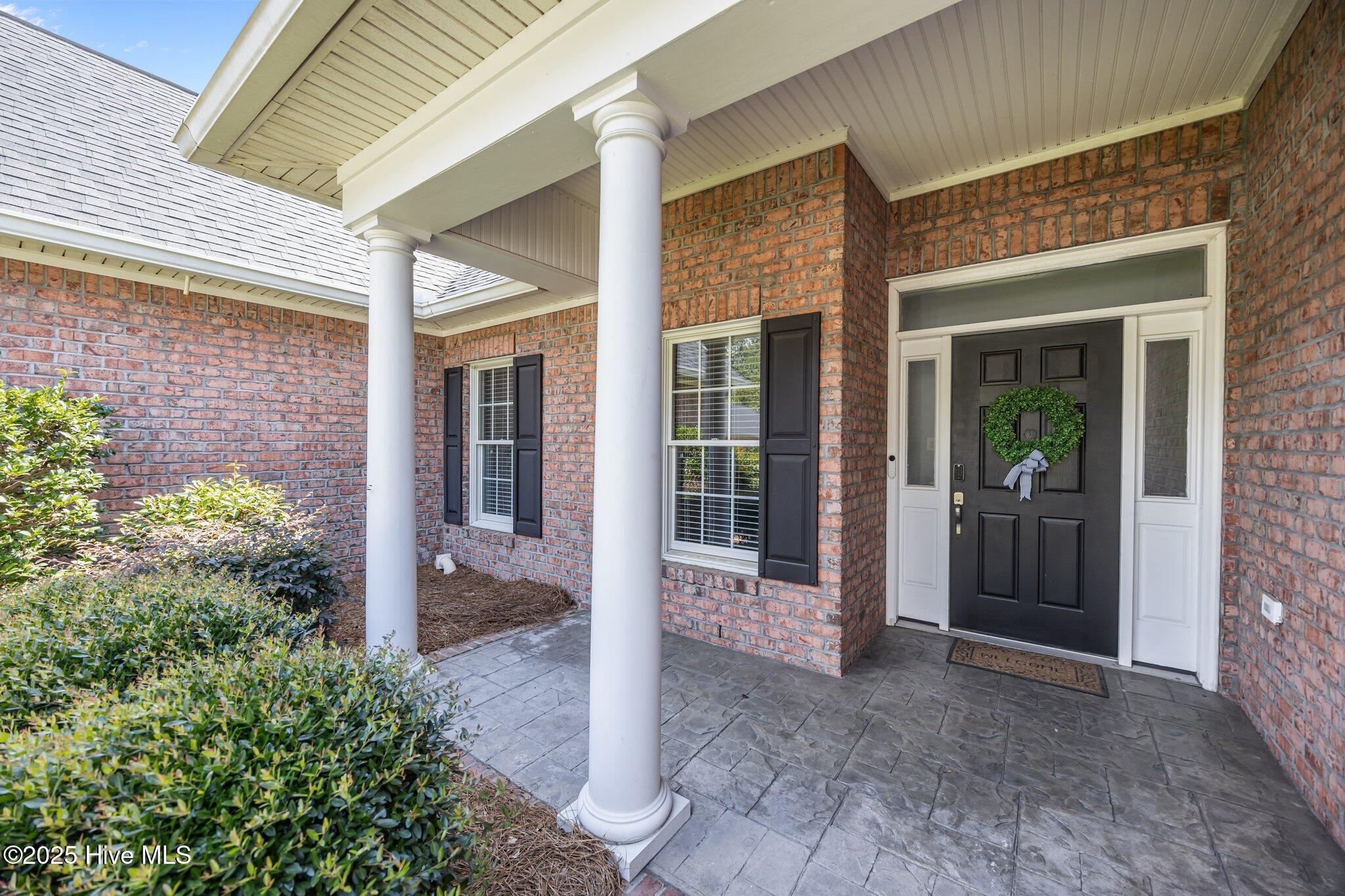 New Bern, North Carolina, 28562, United States, 4 Bedrooms Bedrooms, ,3 BathroomsBathrooms,Residential,For Sale,1858153