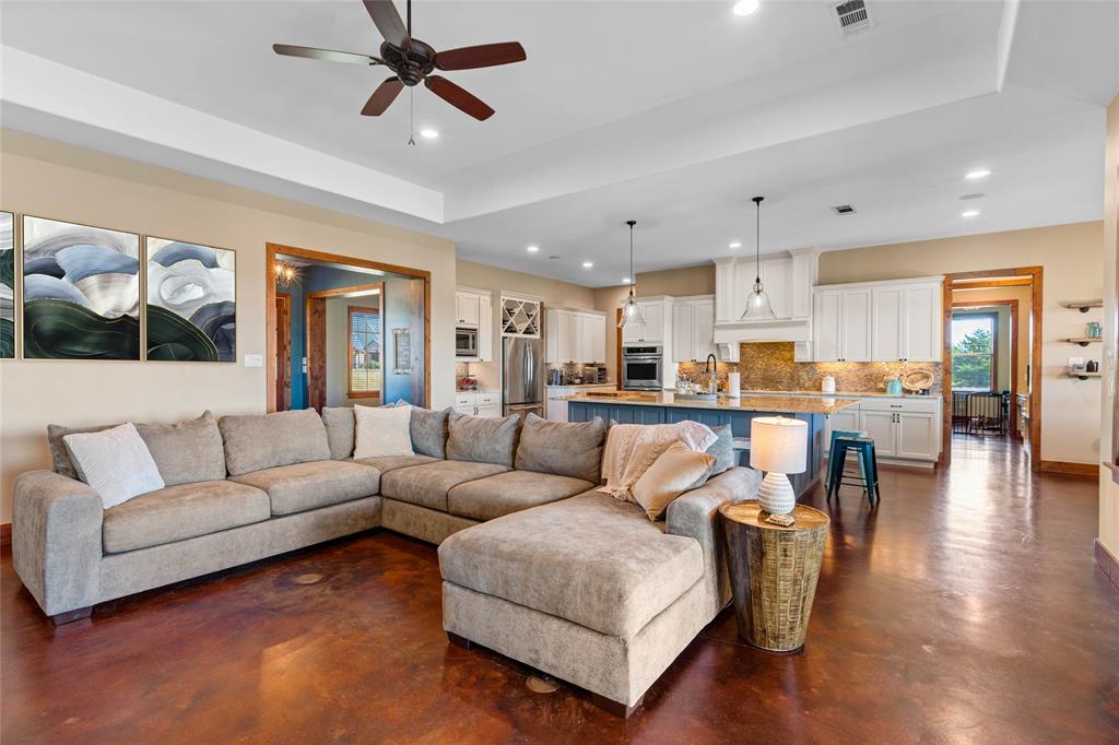 Rockwall, Texas, 75032, United States, 4 Bedrooms Bedrooms, ,3 BathroomsBathrooms,Residential,For Sale,1991922