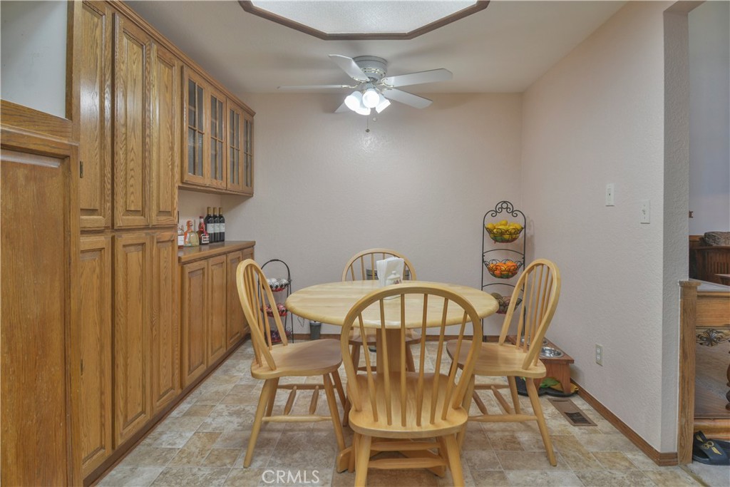 Lake Arrowhead, California, 92352, United States, 3 Bedrooms Bedrooms, ,3 BathroomsBathrooms,Residential,For Sale,1998895