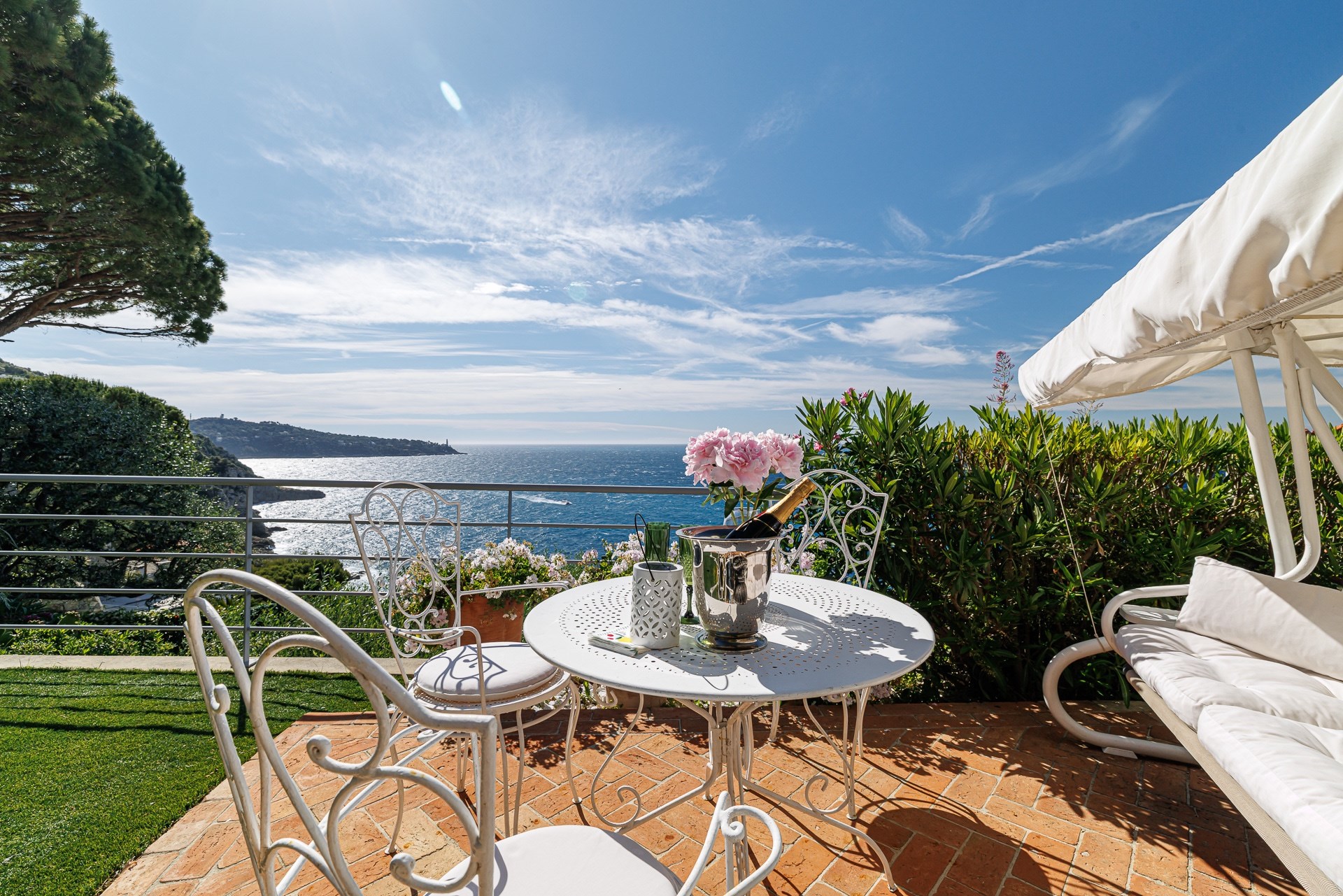  Cap de Nice Belle Époque villa with panoramic sea views and pool facing Saint-J… - 物件實景