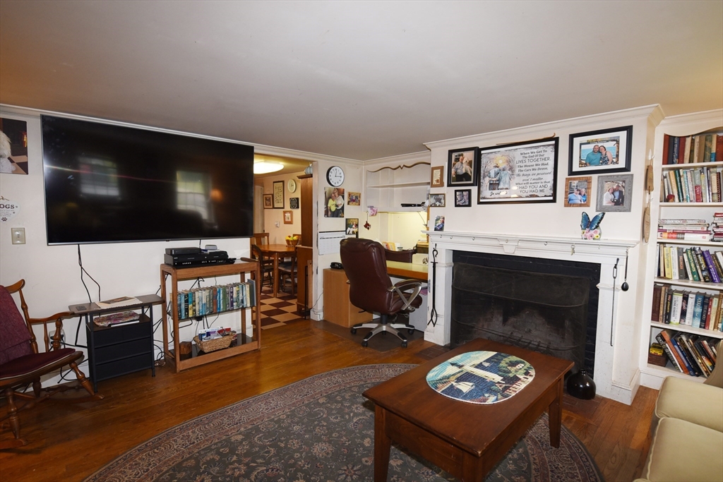 Rockland, Massachusetts, 02370, United States, 3 Bedrooms Bedrooms, ,2 BathroomsBathrooms,Residential,For Sale,1903507