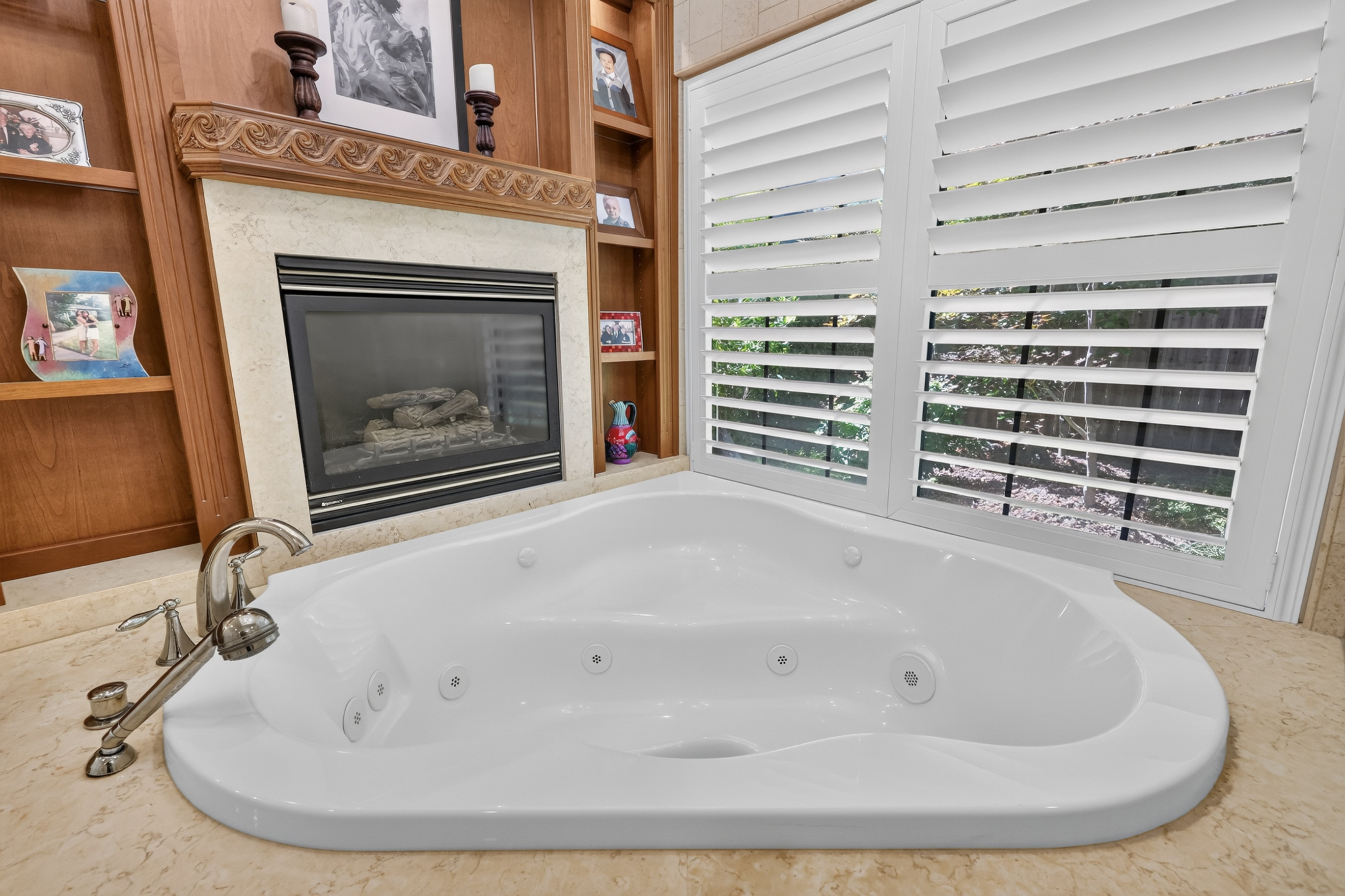  1073 Harrington Way, Carmichael, CA 95608 - 物件實景