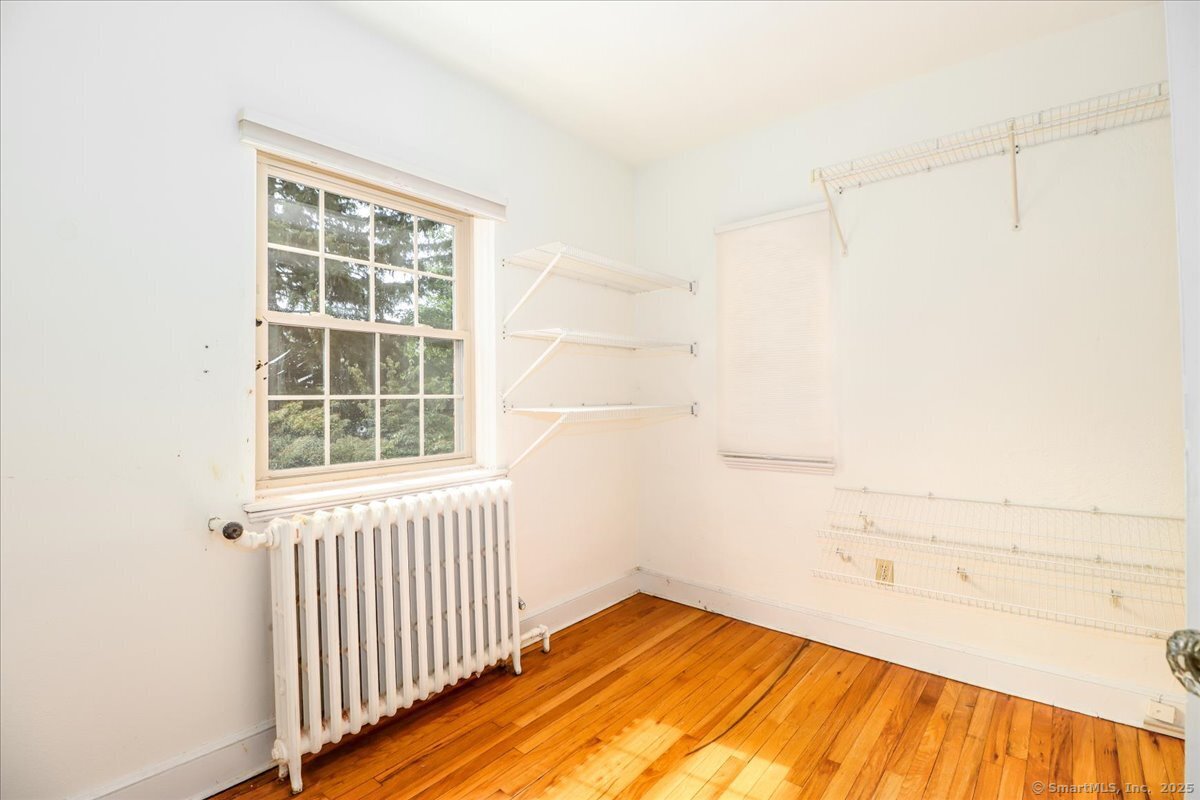 North Haven, Connecticut, 06473, United States, 4 Bedrooms Bedrooms, ,3 BathroomsBathrooms,Residential,For Sale,1940300