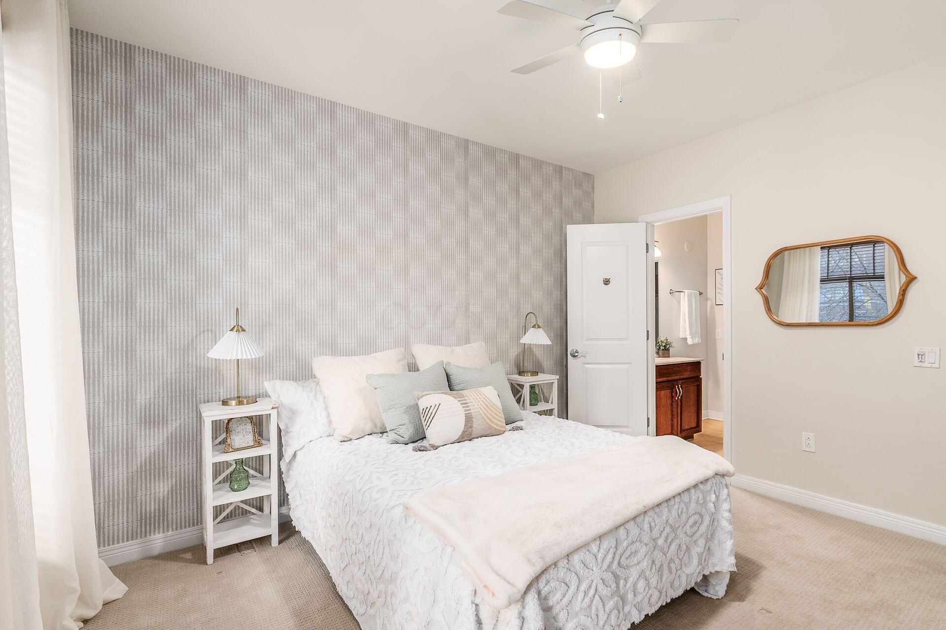 Columbus, Ohio, 43215, United States, 2 Bedrooms Bedrooms, ,3 BathroomsBathrooms,Residential,For Sale,1903521