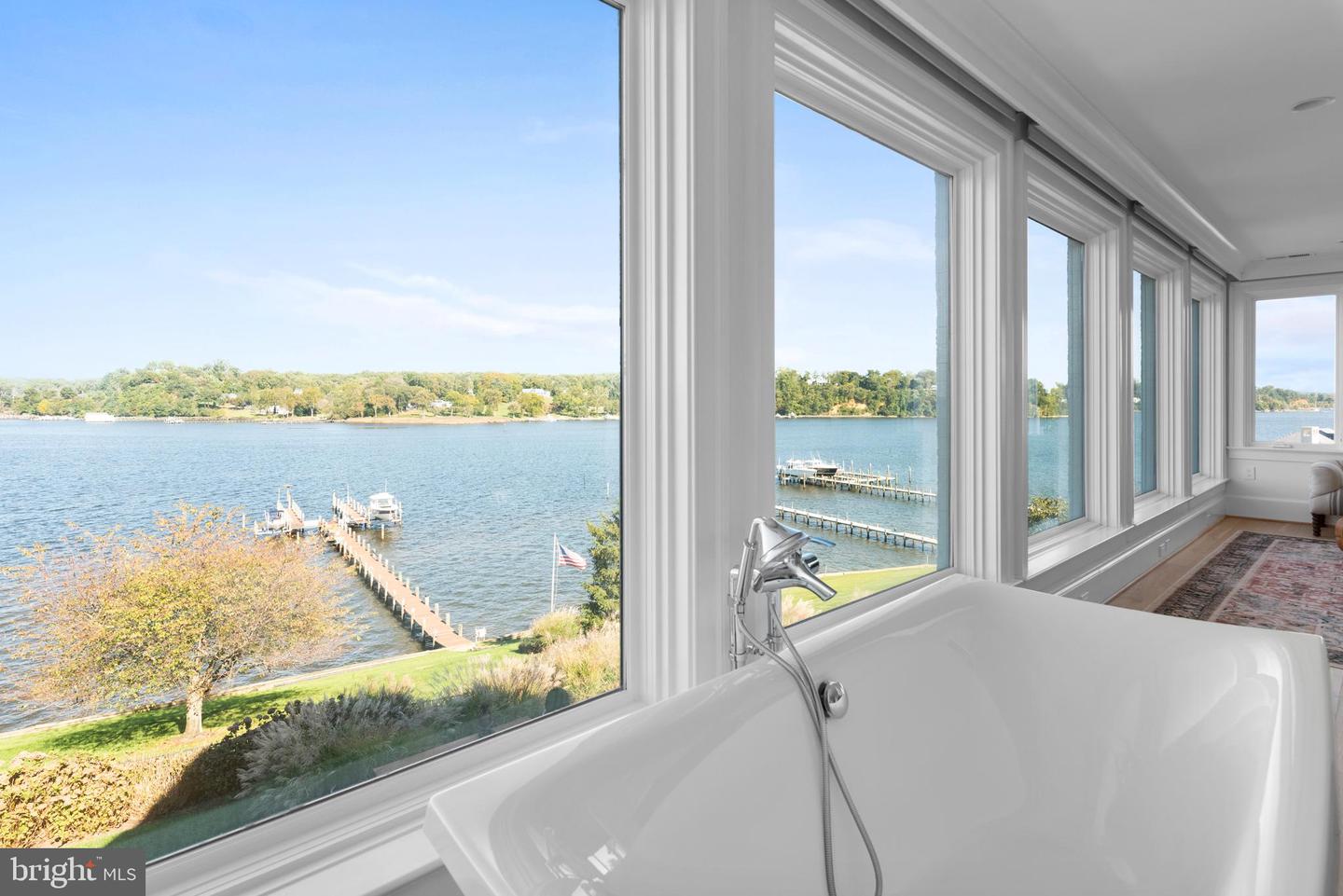 Annapolis, Maryland, 21401, United States, 6 Bedrooms Bedrooms, ,9 BathroomsBathrooms,Residential,For Sale,1744744