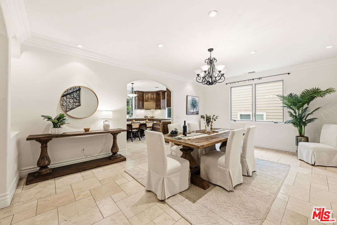 Encino, California, 91436, United States, 4 Bedrooms Bedrooms, ,3 BathroomsBathrooms,Residential,For Sale,1988091