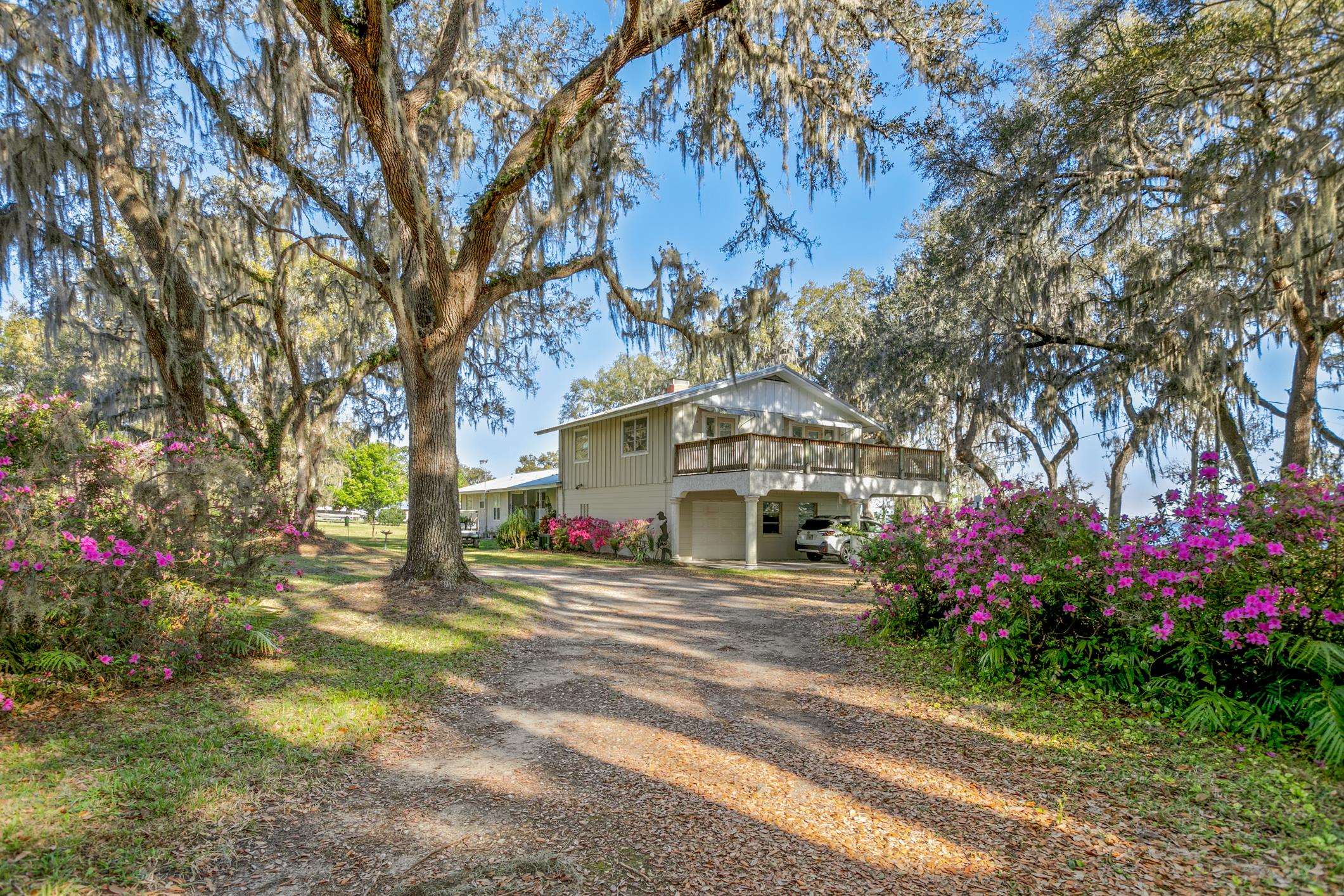Crescent City, Florida, 32112, United States, 5 Bedrooms Bedrooms, ,3 BathroomsBathrooms,Residential,For Sale,1981097
