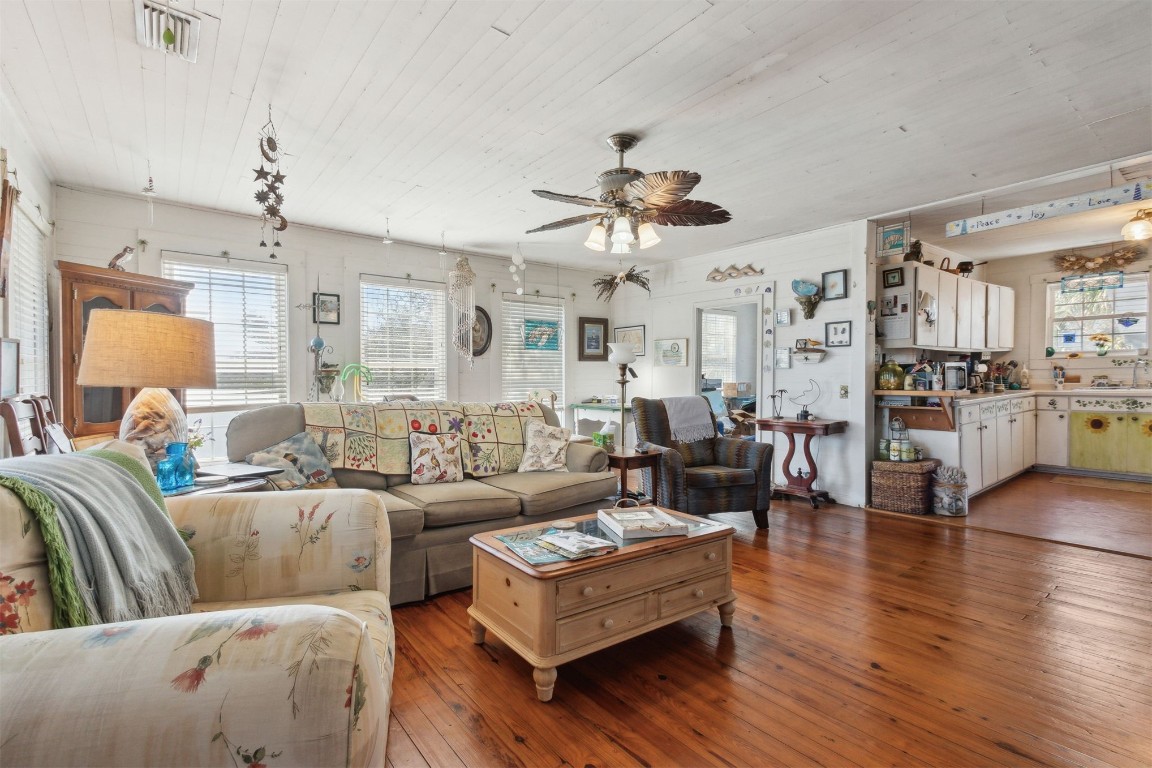 Fernandina Beach, Florida, 32034, United States, 4 Bedrooms Bedrooms, ,2 BathroomsBathrooms,Residential,For Sale,1721923