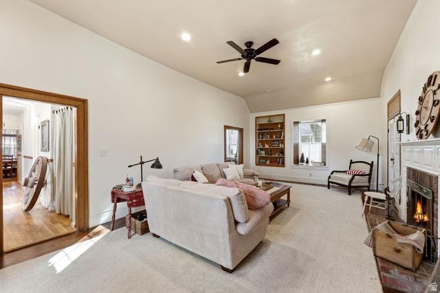 Centerville, Utah, 84014, United States, 4 Bedrooms Bedrooms, ,4 BathroomsBathrooms,Residential,For Sale,2027552