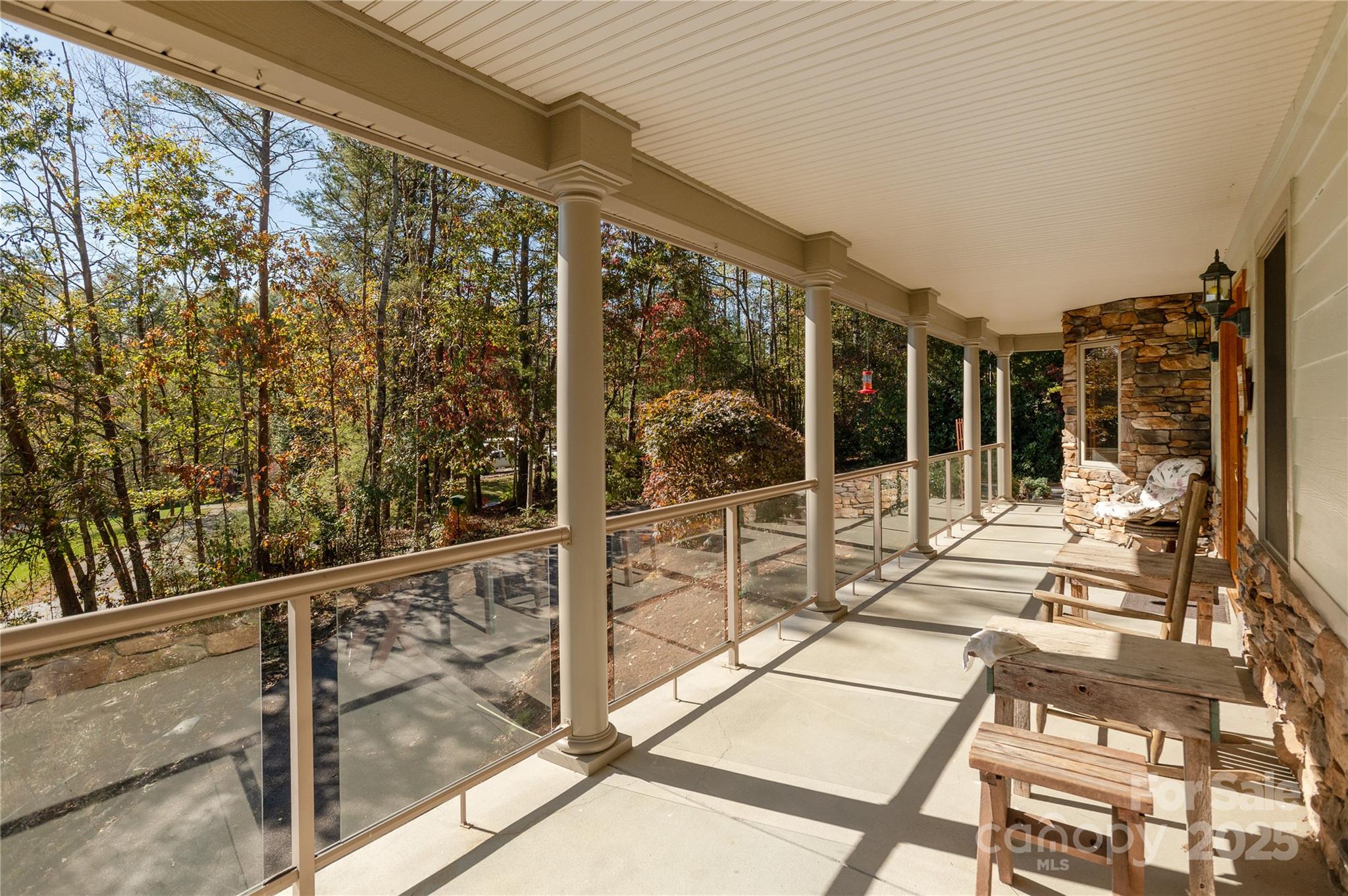 Hendersonville, North Carolina, 28792, United States, 3 Bedrooms Bedrooms, ,3 BathroomsBathrooms,Residential,For Sale,1975298