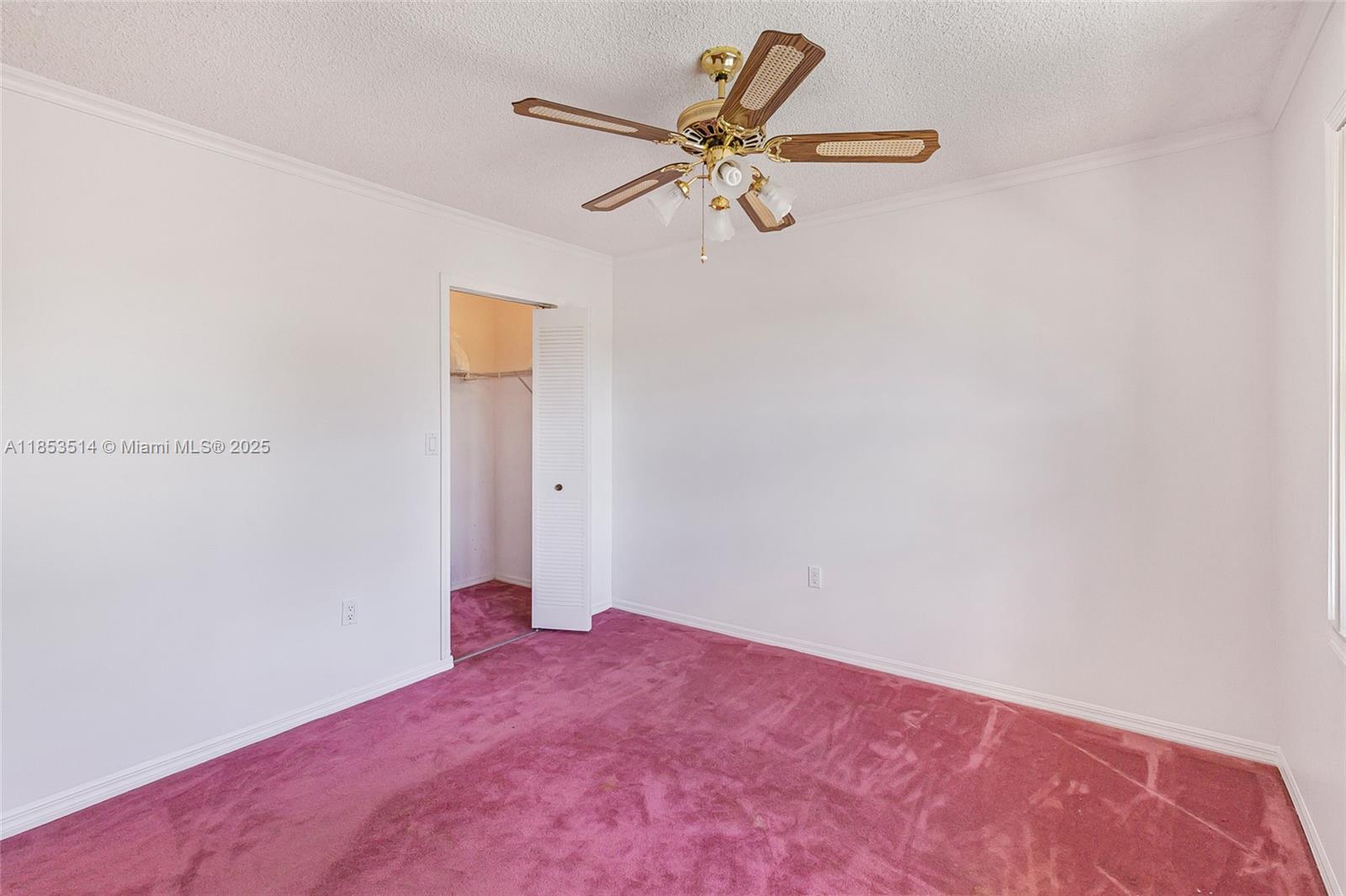 Hialeah, Florida, 33015, United States, 4 Bedrooms Bedrooms, ,3 BathroomsBathrooms,Residential,For Sale,1918630