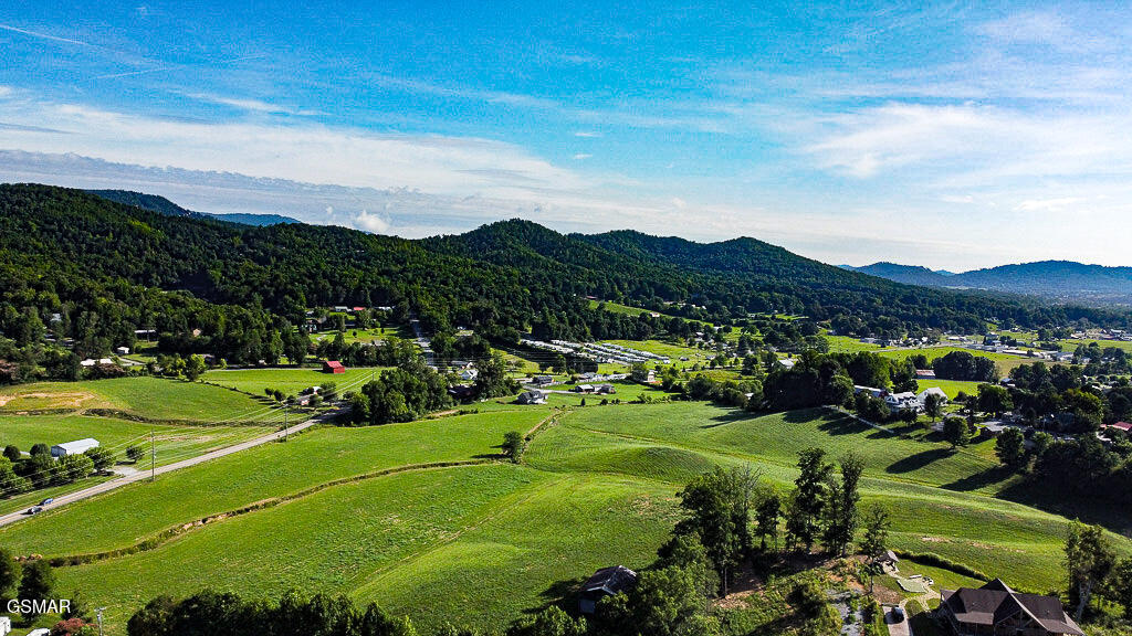 Sevierville, Tennessee, 37862, United States, 3 Bedrooms Bedrooms, ,4 BathroomsBathrooms,Residential,For Sale,2027934