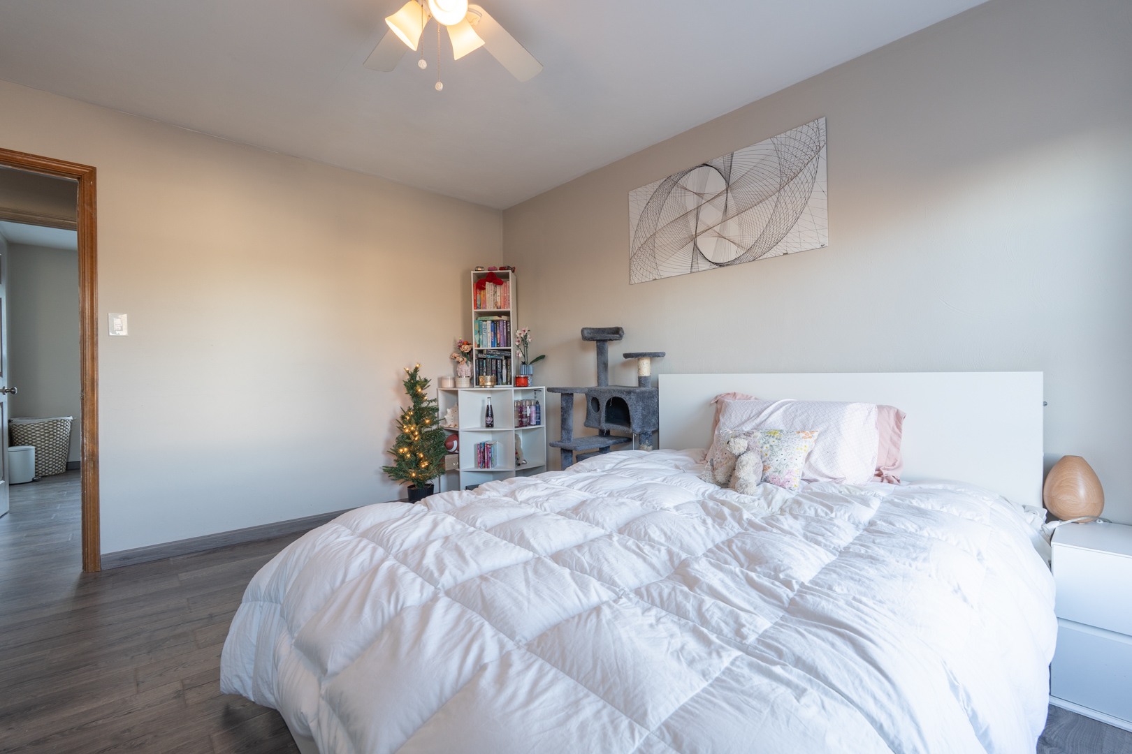 Virginia Beach, Virginia, 23454, United States, 4 Bedrooms Bedrooms, ,3 BathroomsBathrooms,Residential,For Sale,2006012