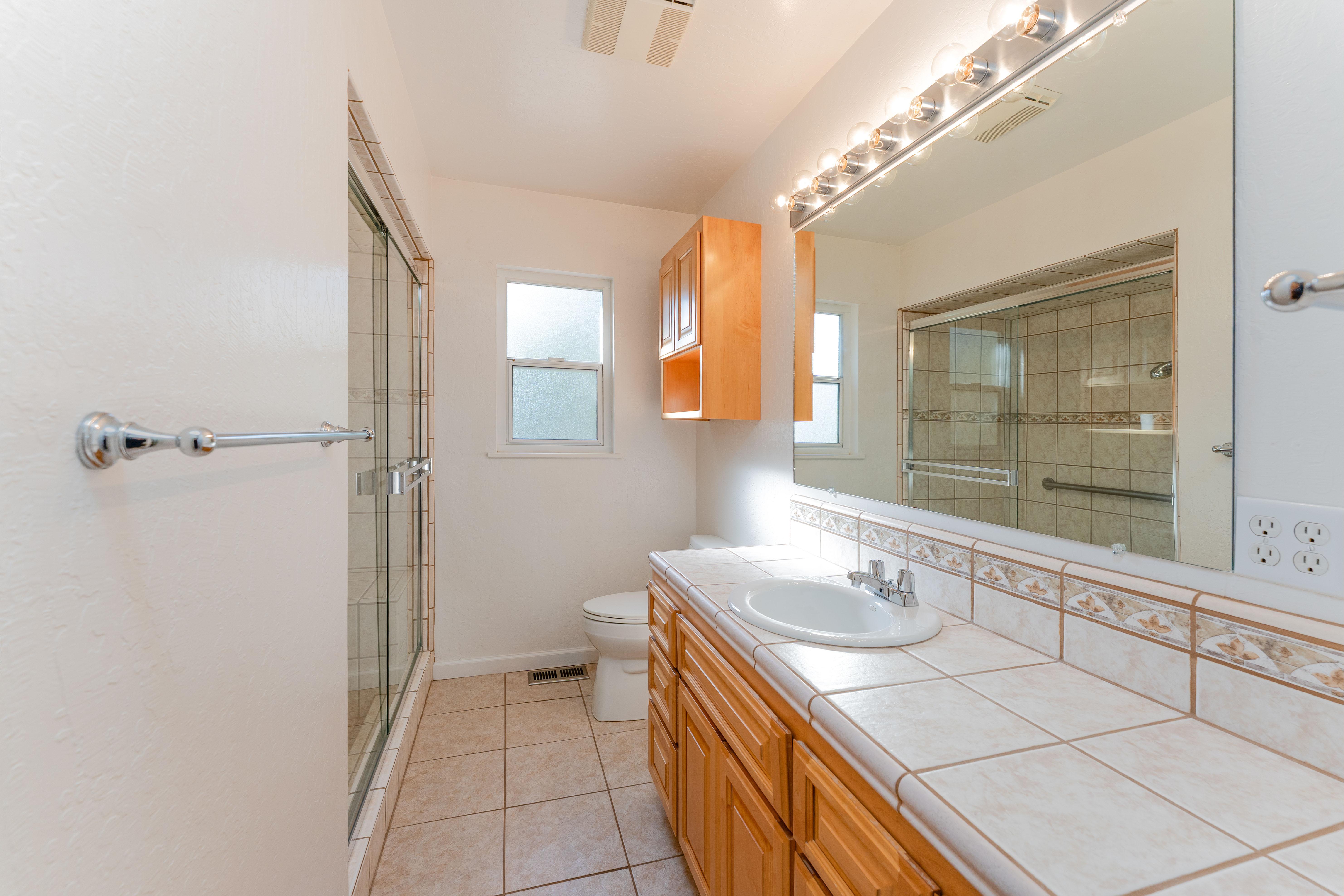 Ukiah, California, 95482, United States, 3 Bedrooms Bedrooms, ,2 BathroomsBathrooms,Residential,For Sale,1997142