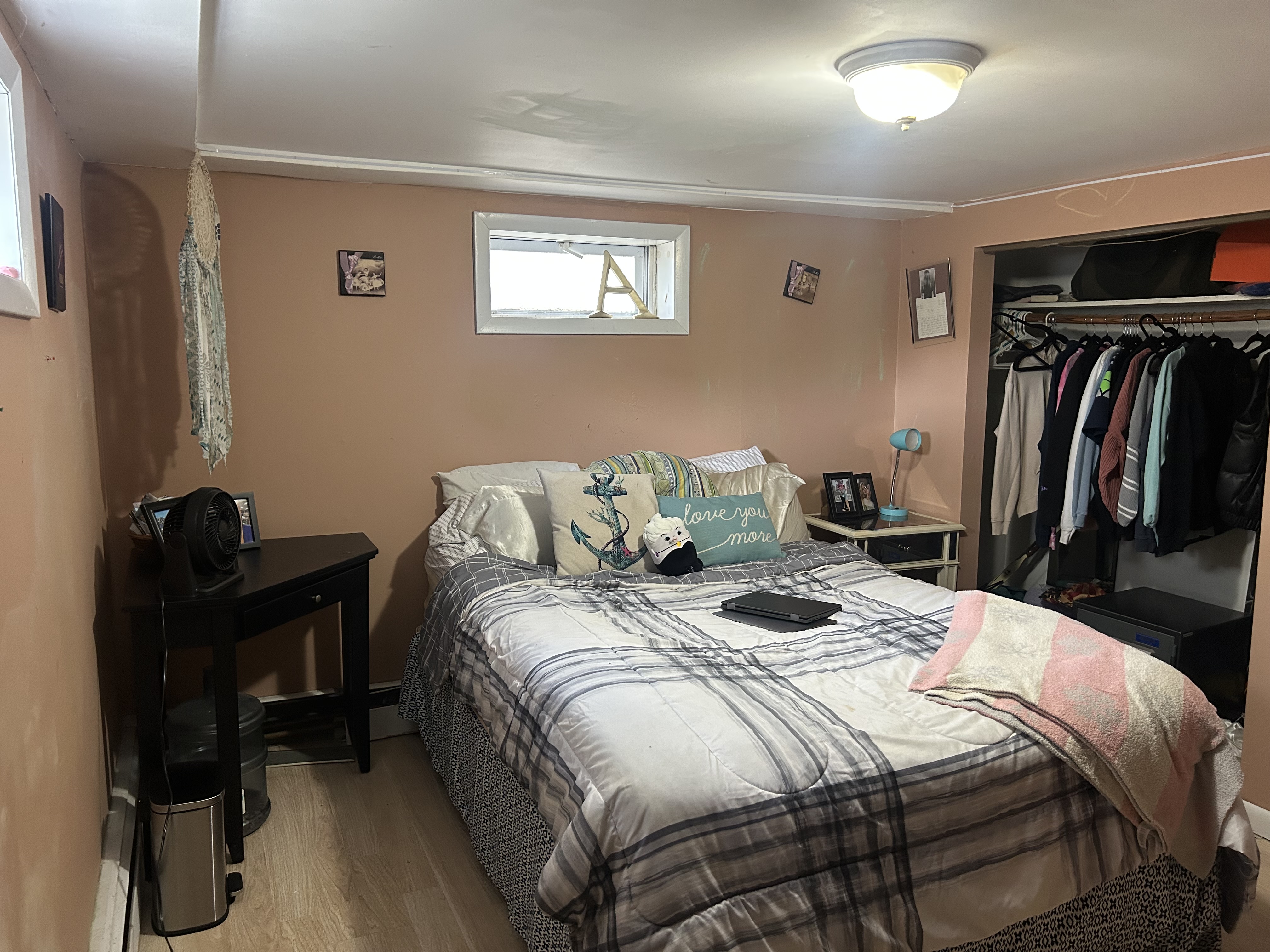 Copiague, New York, 11726, United States, 4 Bedrooms Bedrooms, ,2 BathroomsBathrooms,Residential,For Sale,1957833