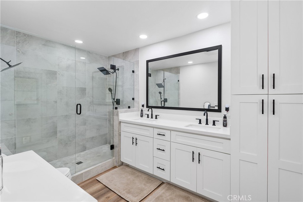 Jurupa Valley, California, 92509, United States, 4 Bedrooms Bedrooms, ,2 BathroomsBathrooms,Residential,For Sale,1987819