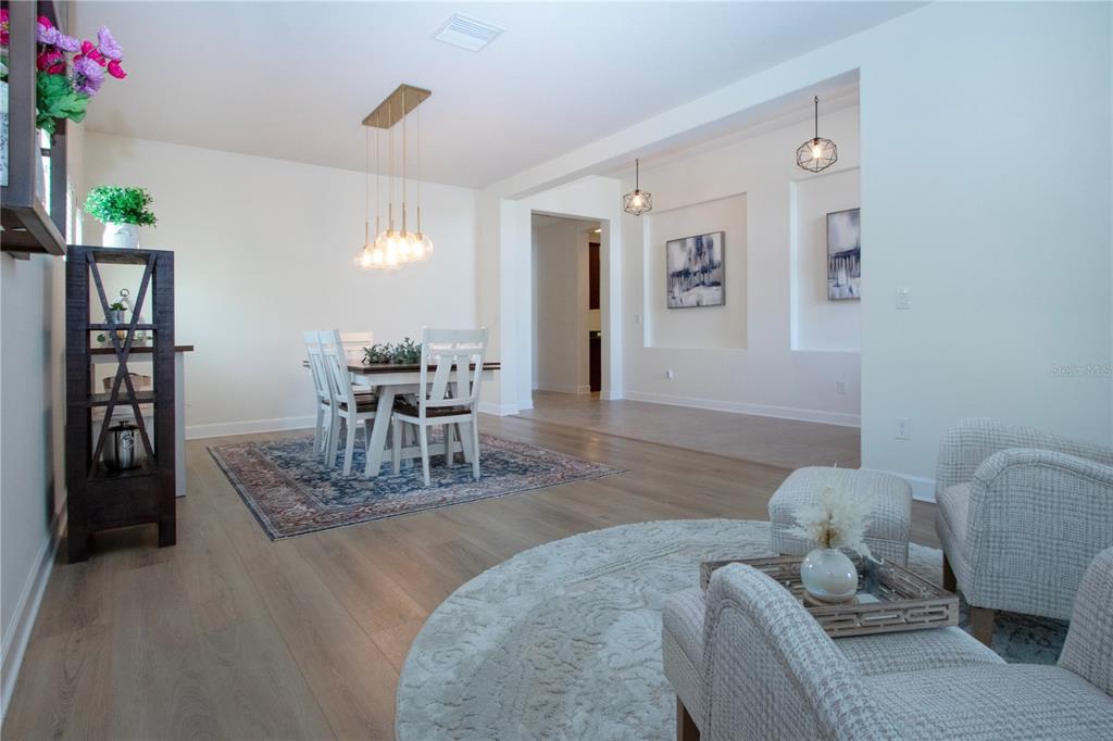 Bradenton, Florida, 34212, United States, 4 Bedrooms Bedrooms, ,3 BathroomsBathrooms,Residential,For Sale,1829585