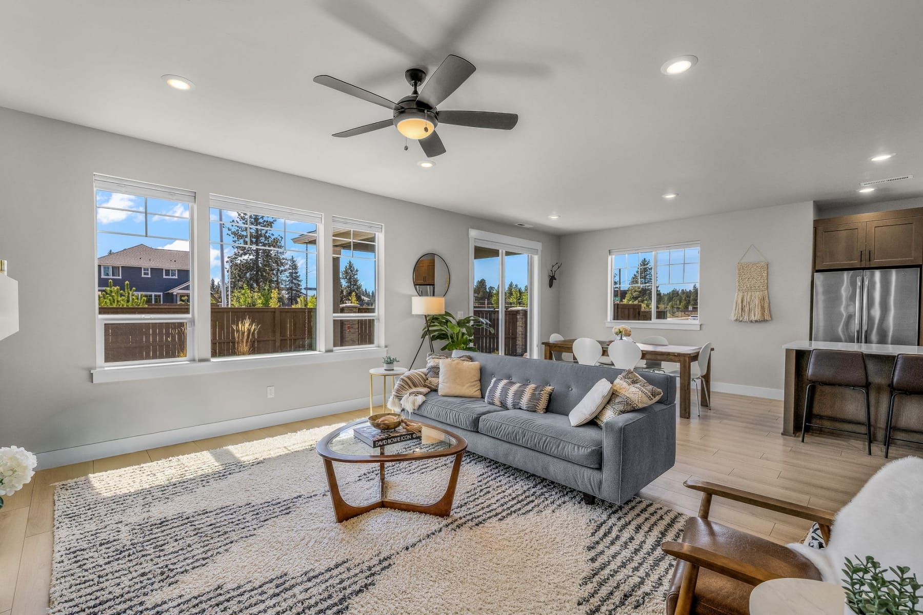  60933 SE Sydney Harbor Court Bend, OR 97702 - 物件實景