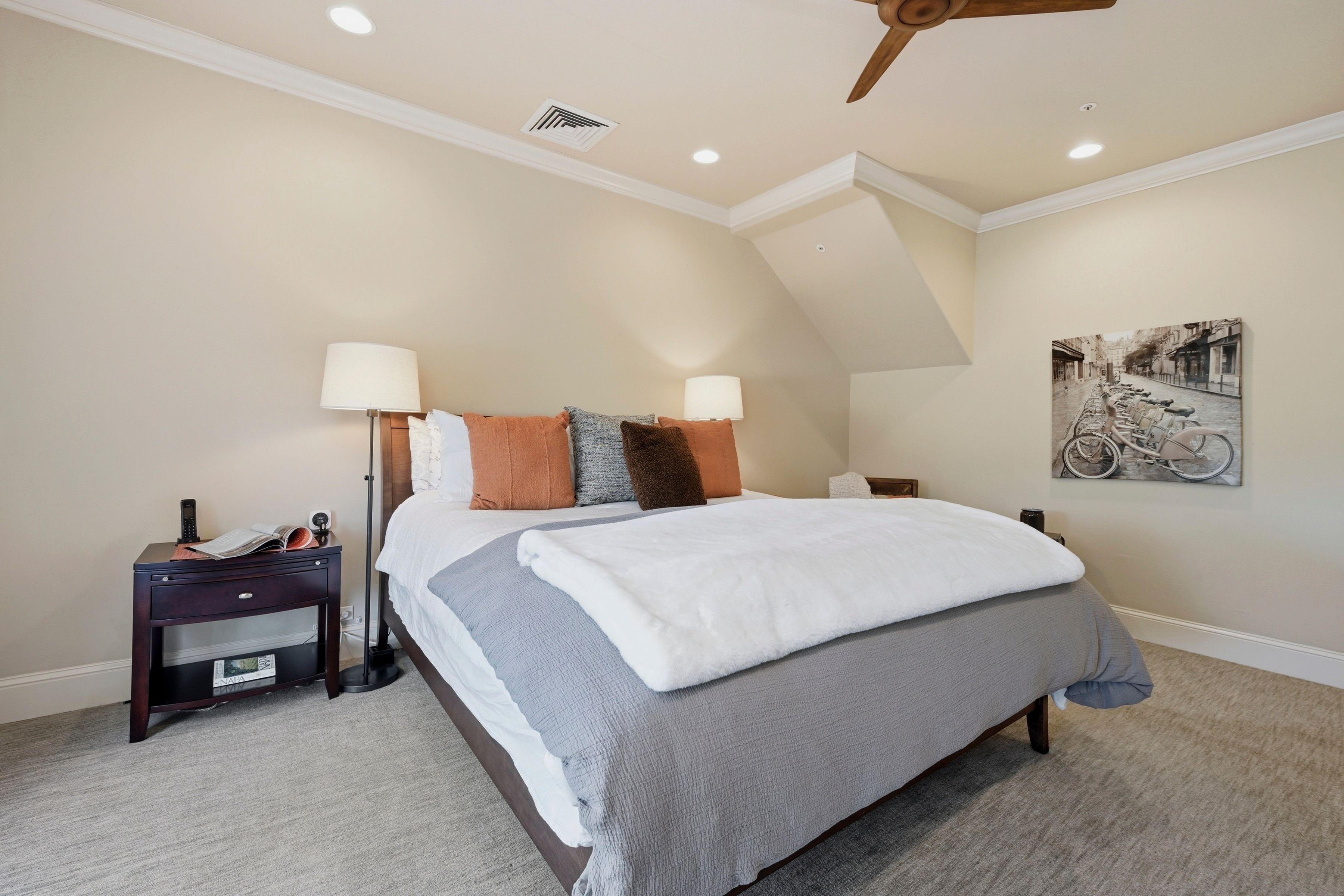  1418 Rosewood Avenue - 物件實景