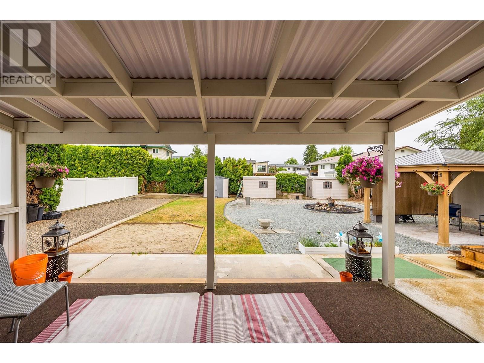 KELOWNA, British Columbia, V1X 5W5, CA, 3 Bedrooms Bedrooms, ,2 BathroomsBathrooms,Residential,For Sale,1950193