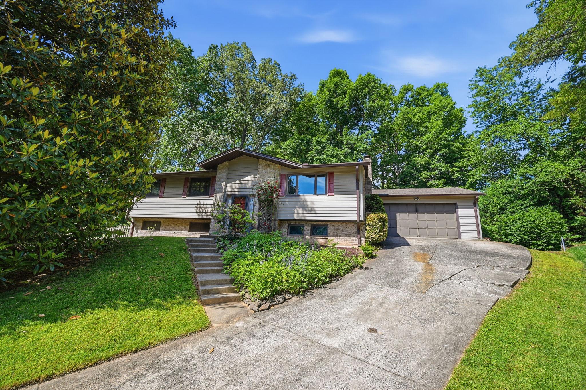 Fairfax, Virginia, 22032, United States, 4 Bedrooms Bedrooms, ,3 BathroomsBathrooms,Residential,For Sale,2048282