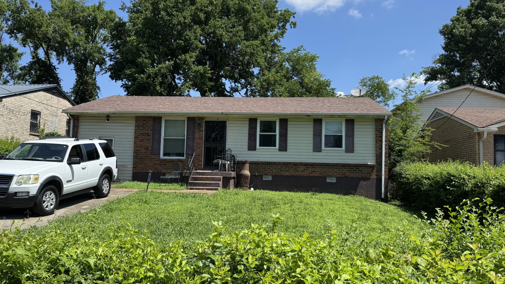 Hinkle Dr, Nashville, TN 37218