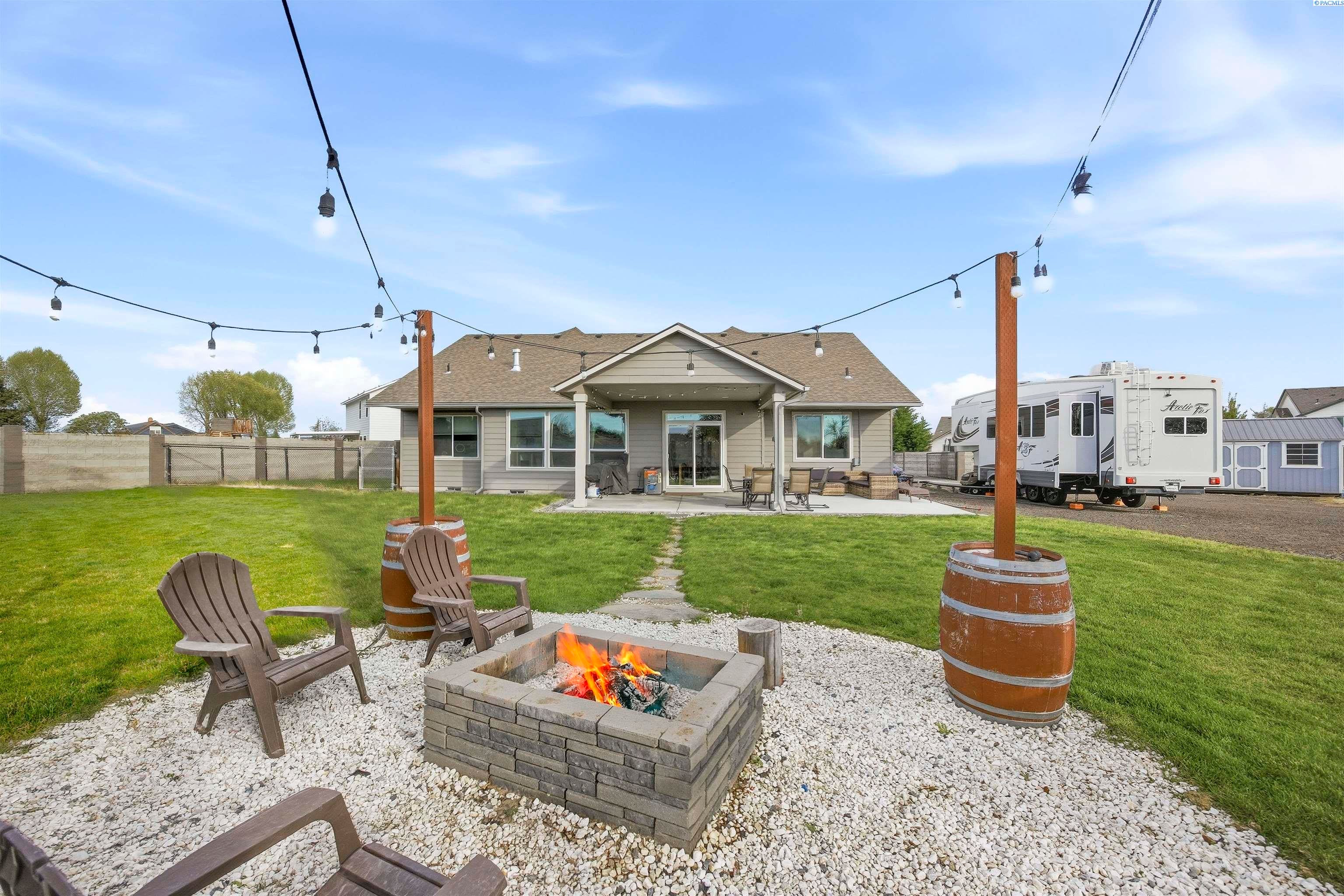 Pasco, Washington, 99301, United States, 4 Bedrooms Bedrooms, ,2 BathroomsBathrooms,Residential,For Sale,2036931