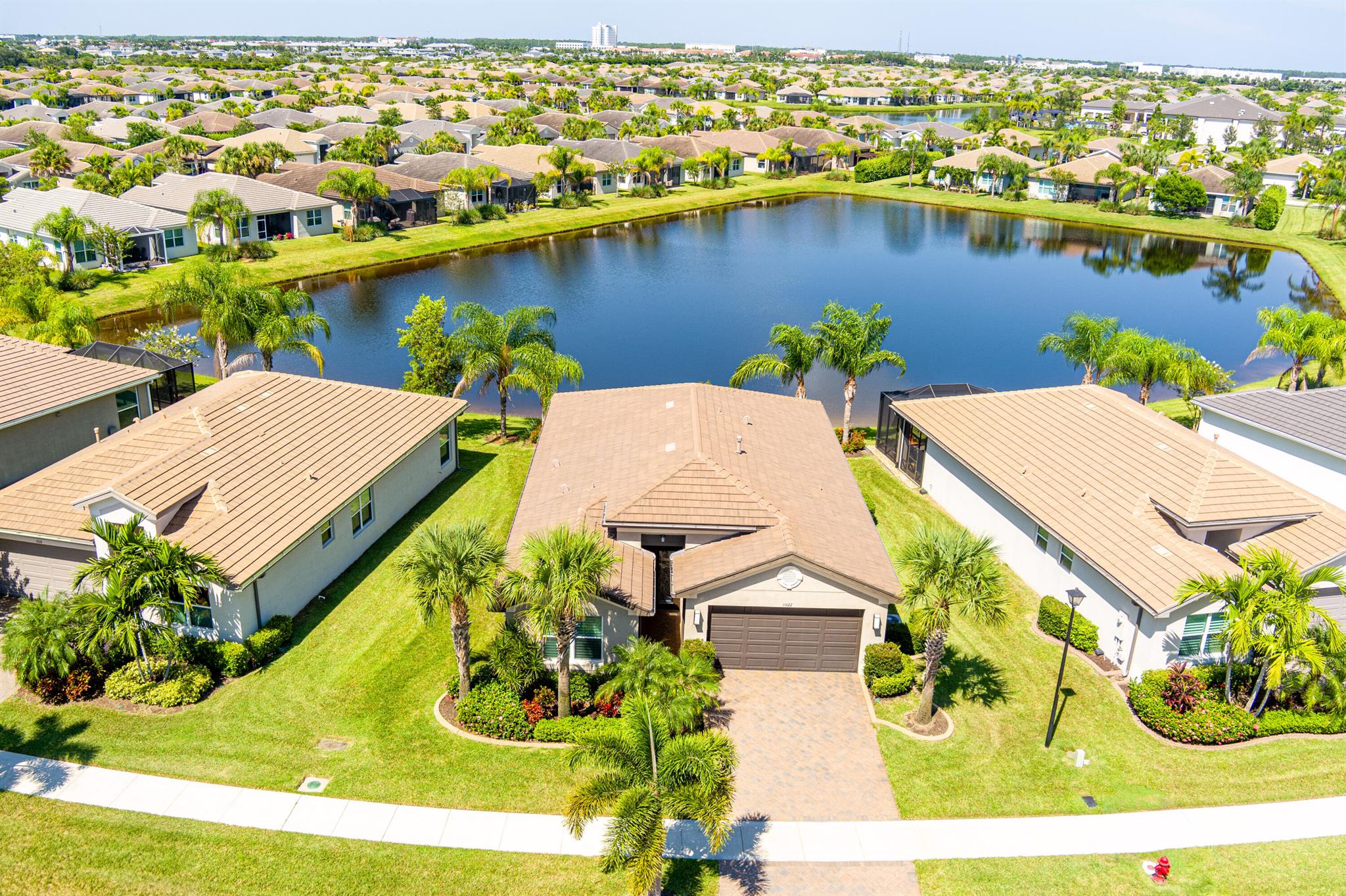 Port St Lucie, Florida, 34987, United States, 2 Bedrooms Bedrooms, ,2 BathroomsBathrooms,Residential,For Sale,1943609