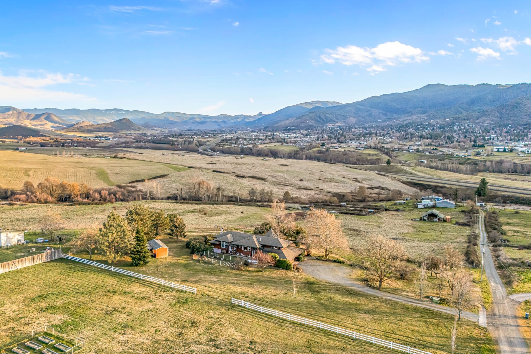  157 Ashland Acres Road Ashland, OR 97520 - 物件實景