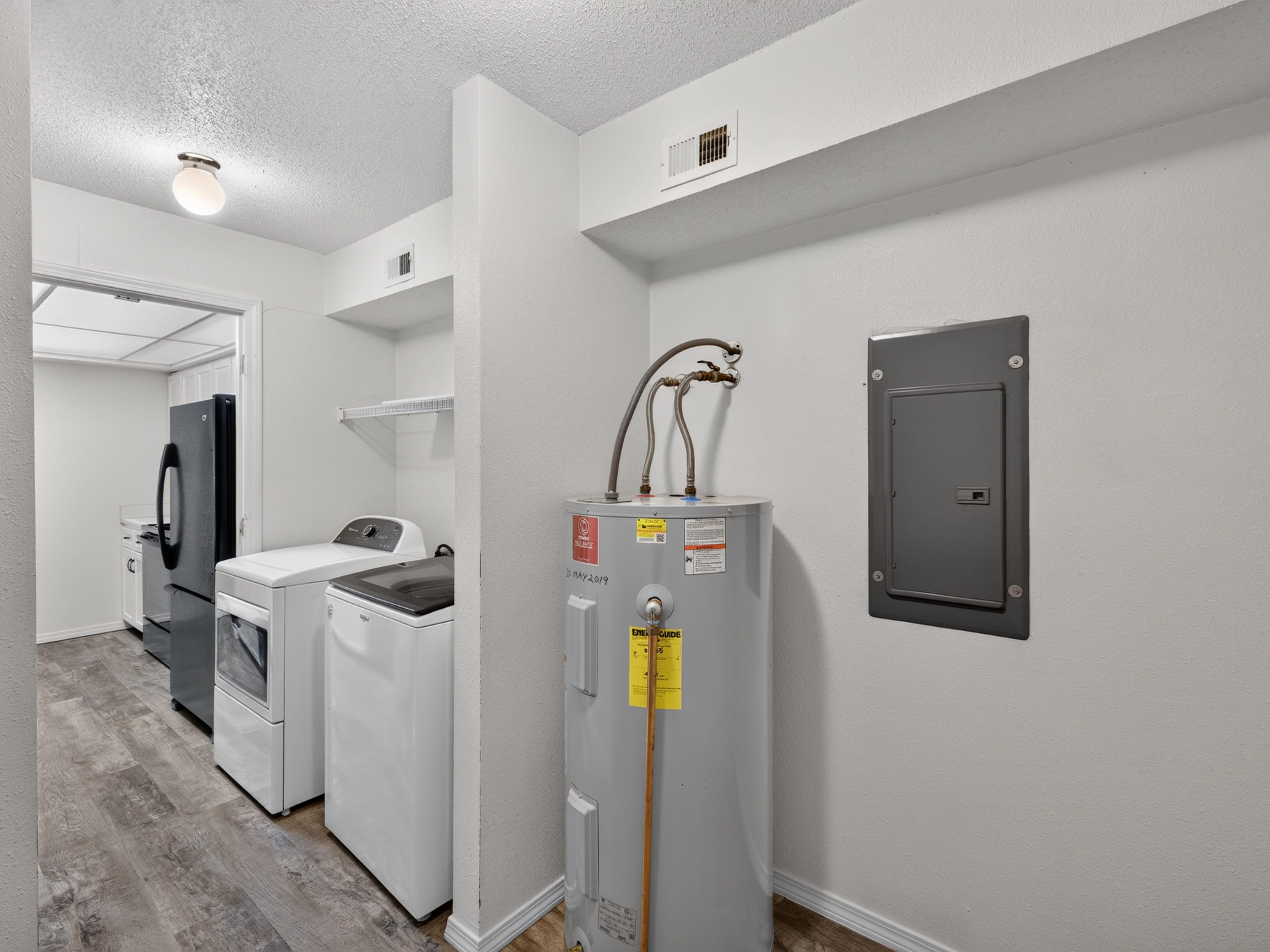  Your peaceful one-bedroom condo in The Hollow awaits. - 物件實景