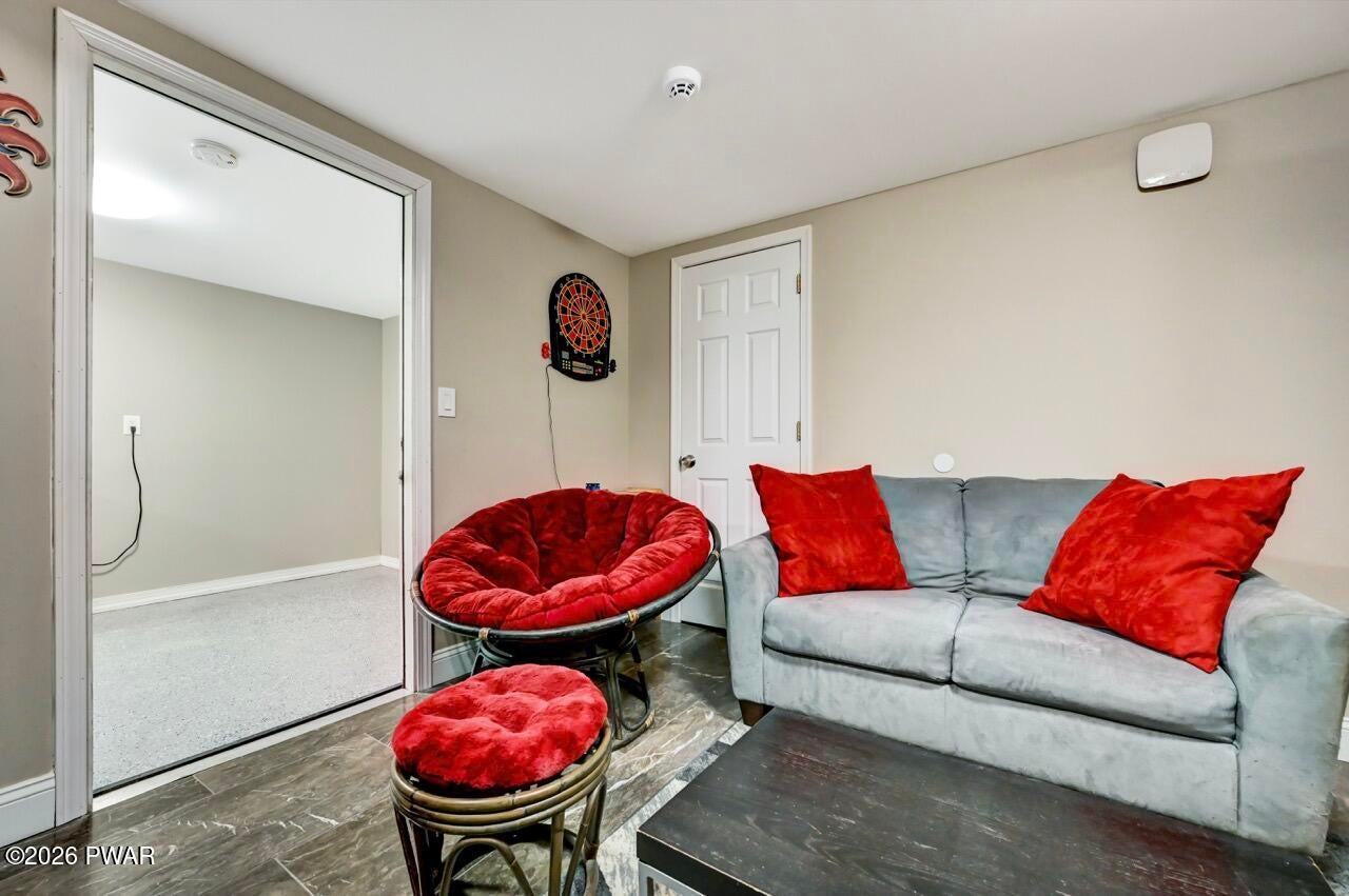 Milford, Pennsylvania, 18337, United States, 3 Bedrooms Bedrooms, ,3 BathroomsBathrooms,Residential,For Sale,2011309