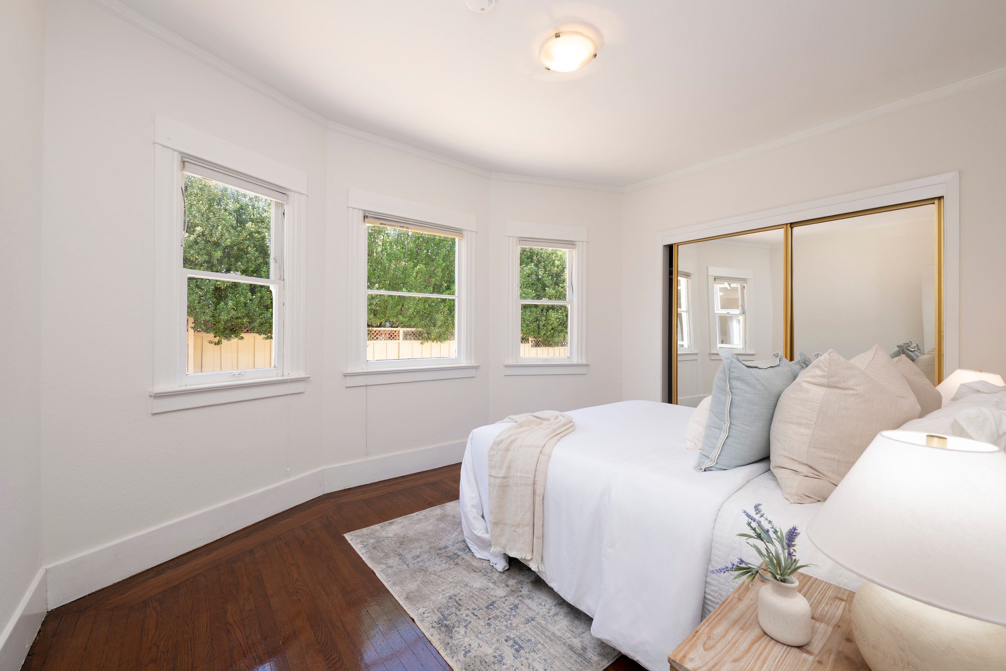  Charming Single-Level Home With ADU on Large Flat Lot - 物件實景