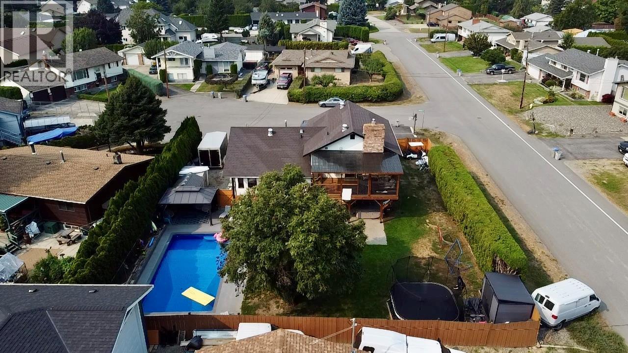 KAMLOOPS, British Columbia, V2H 1N1, CA, 4 Bedrooms Bedrooms, ,4 BathroomsBathrooms,Residential,For Sale,1947764