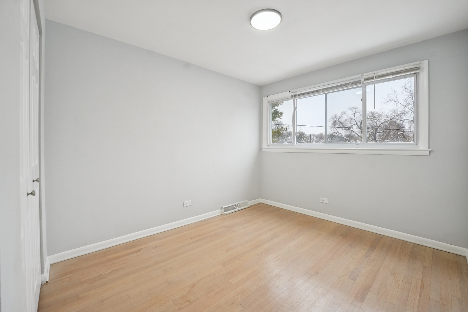 Cicero, Illinois, 60804, United States, 8 Bedrooms Bedrooms, ,Residential,For Sale,2000949