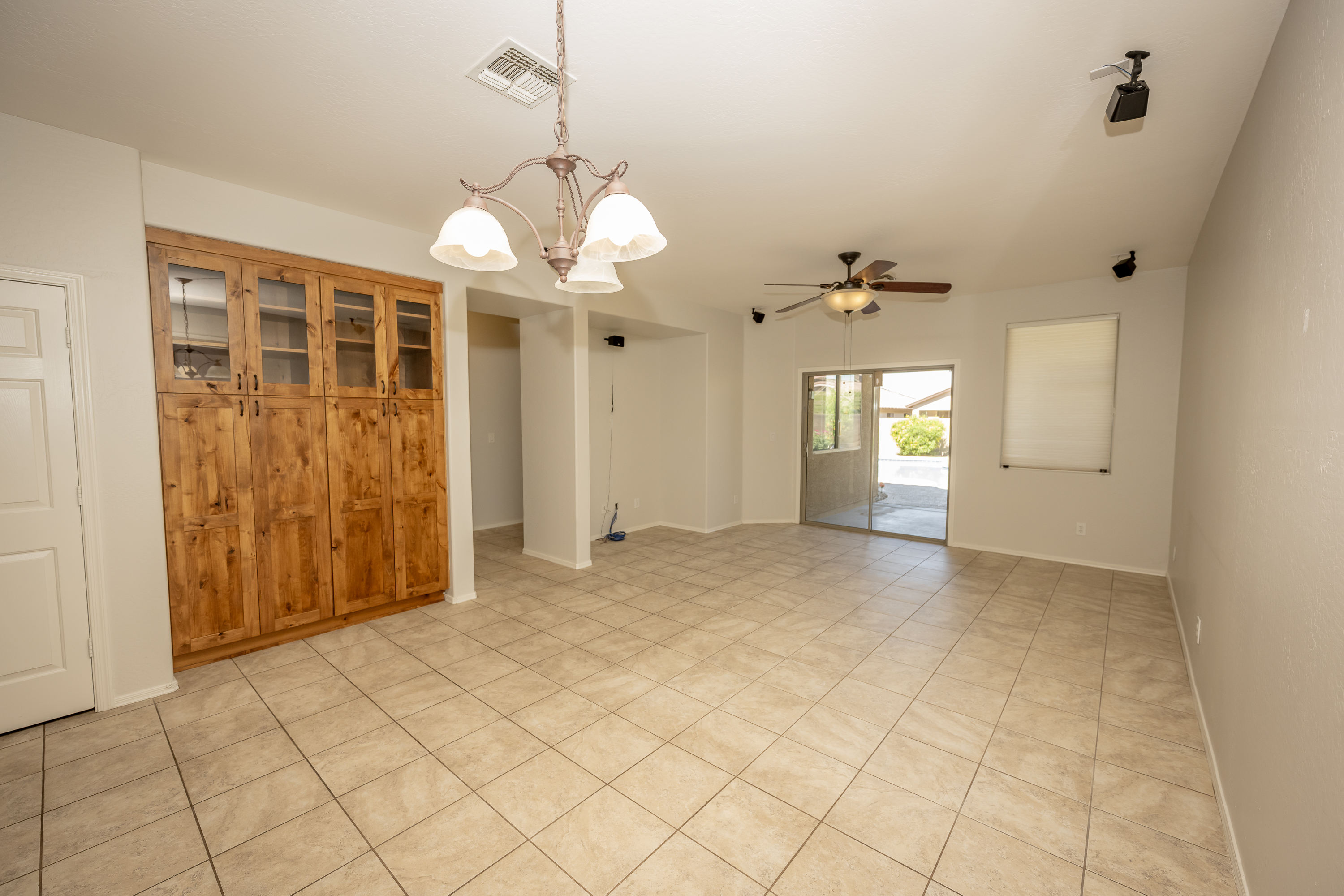 ANTHEM, Arizona, 85086, United States, 4 Bedrooms Bedrooms, ,2 BathroomsBathrooms,Residential,For Sale,1937627