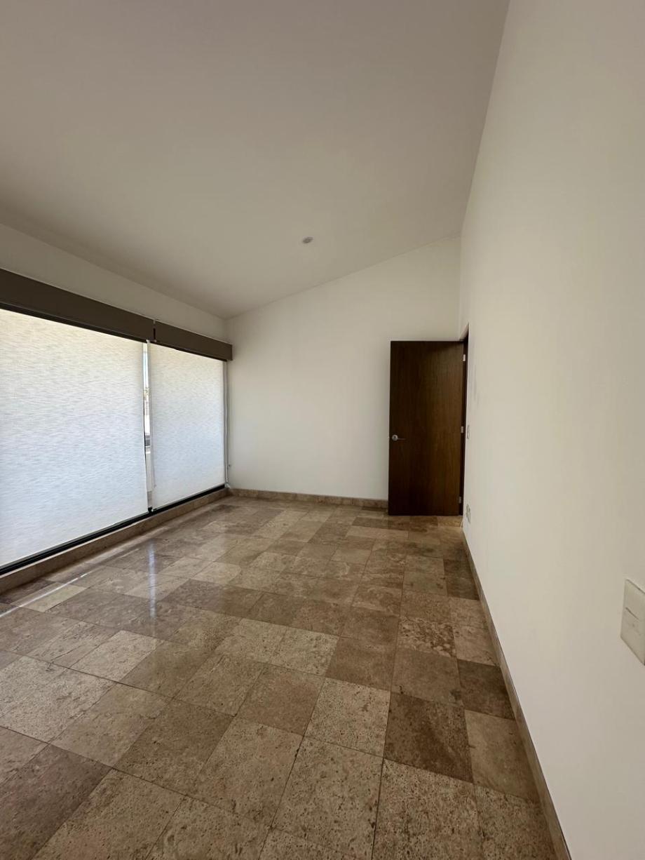 Metepec, Estado de méxico, 52148, Mexico, 3 Bedrooms Bedrooms, ,4 BathroomsBathrooms,Residential,For Sale,1996841