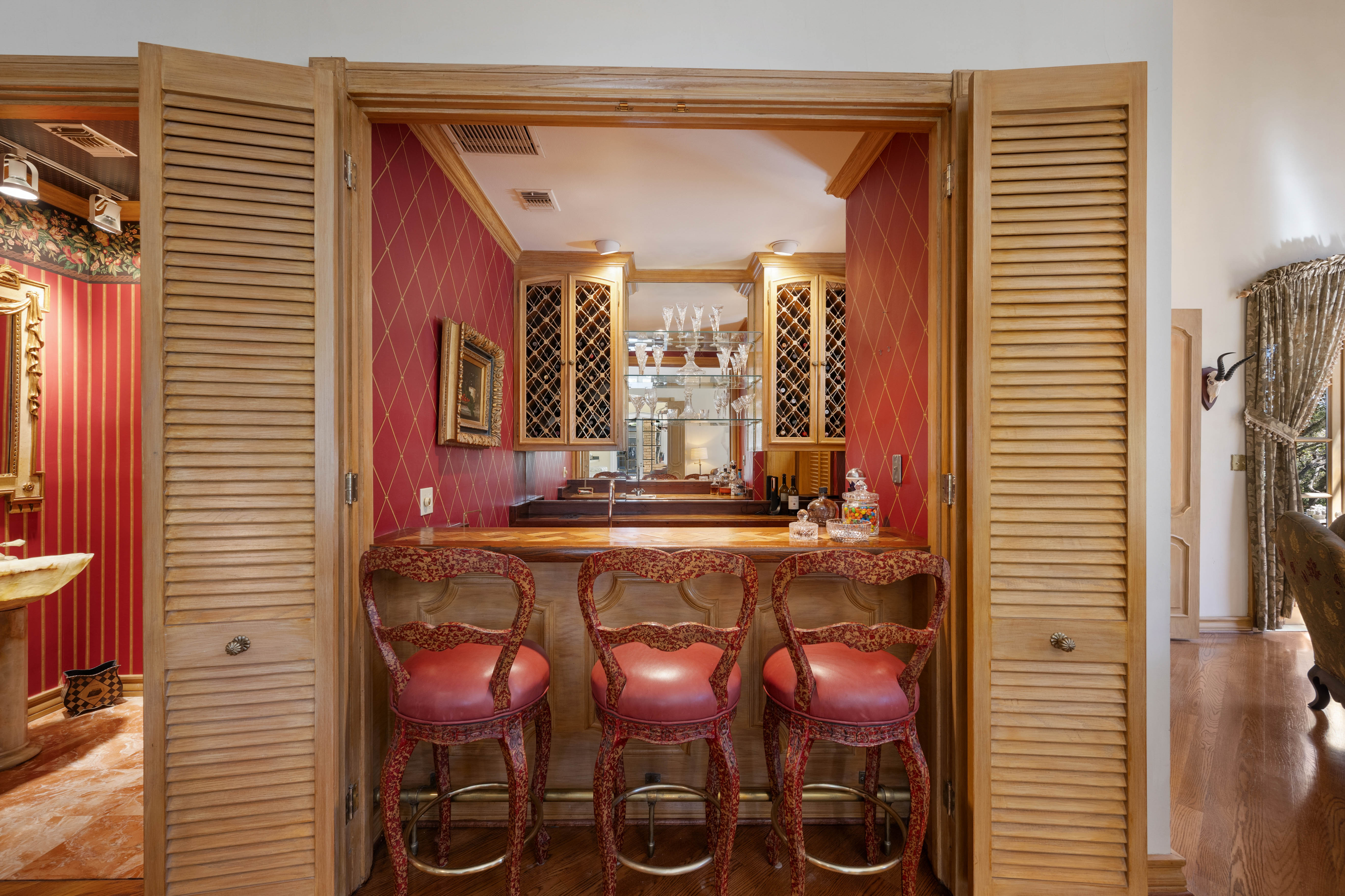  Timeless French Elegance Meets Modern Luxury - 物件實景