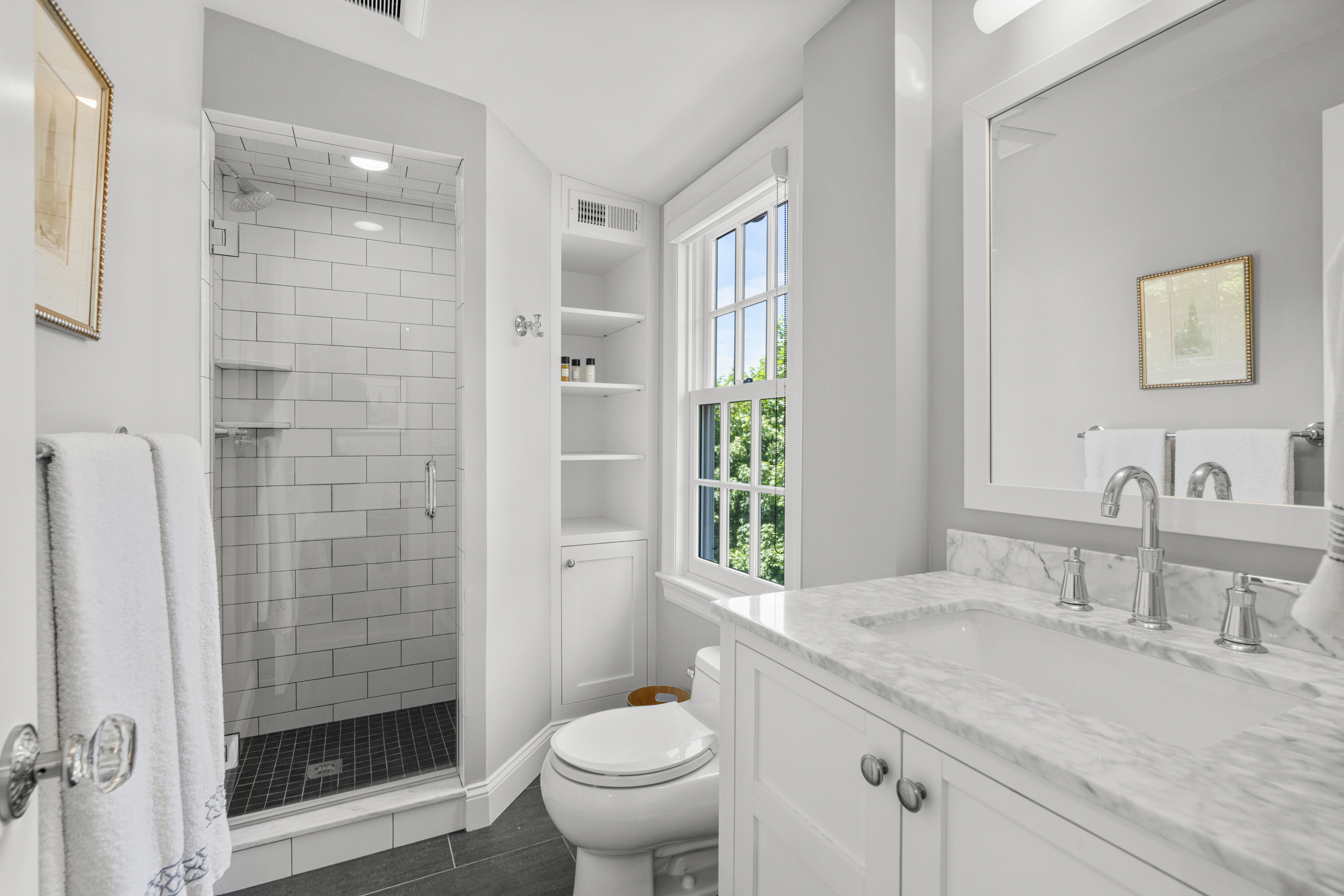  Distinquished Larchmont Manor Brick Colonial - 物件實景