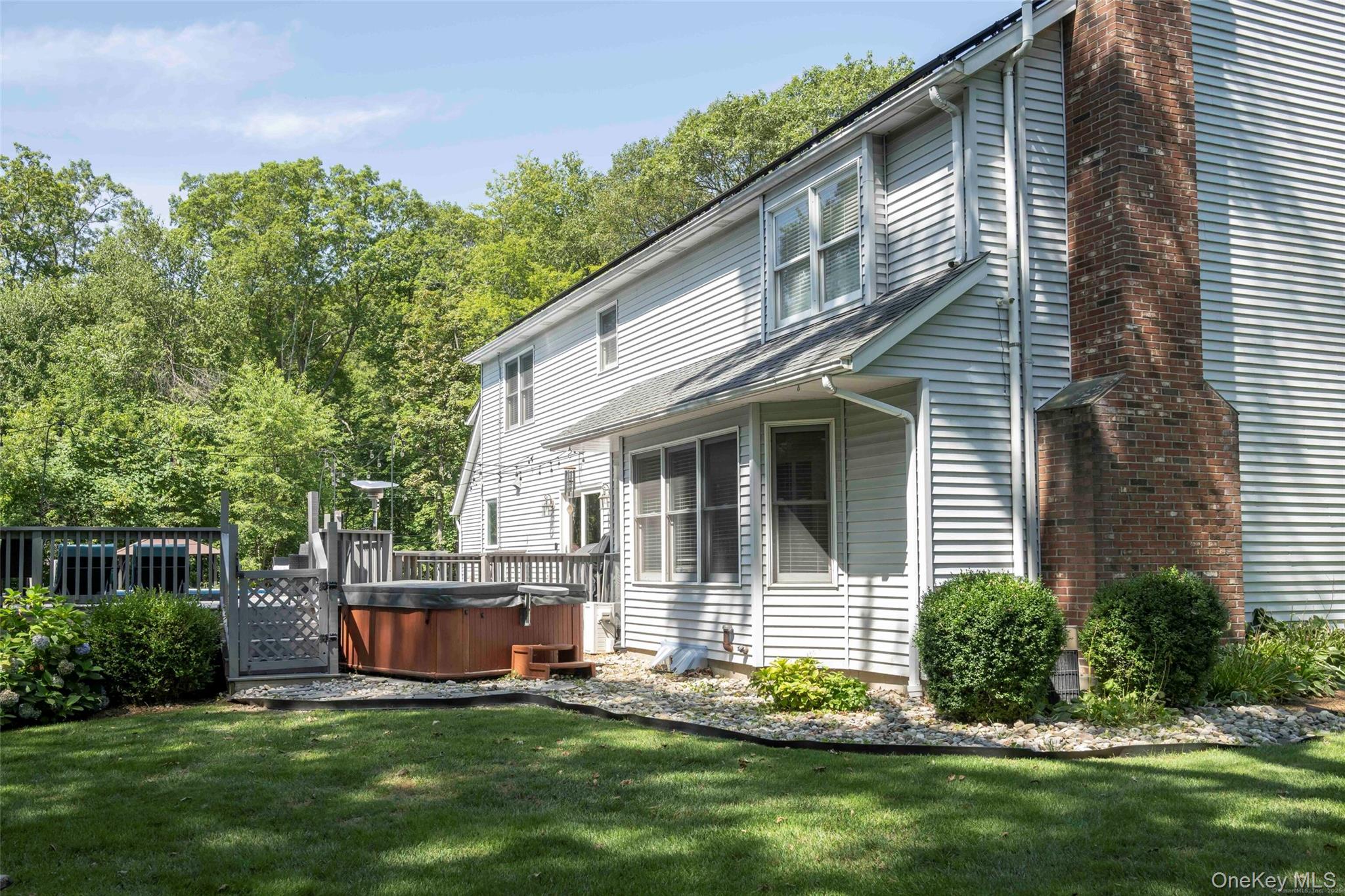 Call Listing Agent, New York, 06812, United States, 4 Bedrooms Bedrooms, ,3 BathroomsBathrooms,Residential,For Sale,1940931