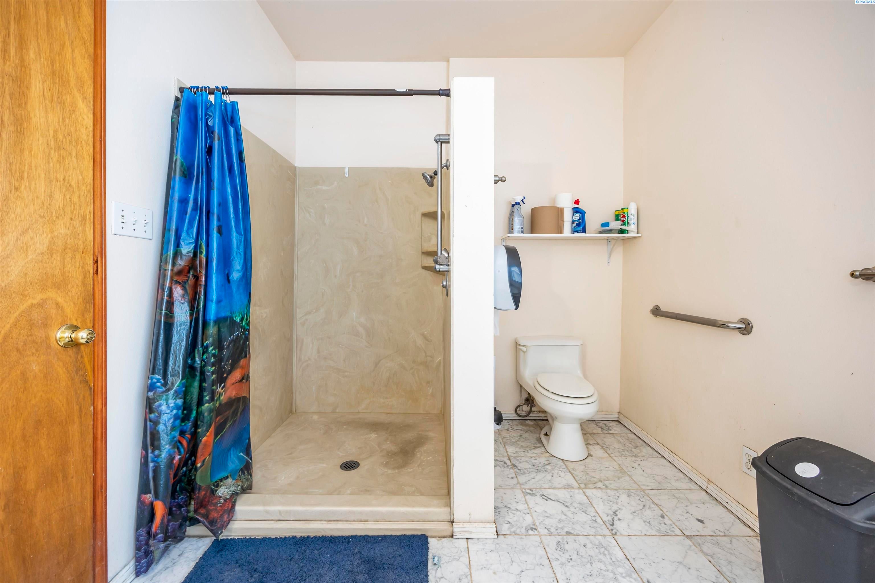 Benton City, Washington, 99320, United States, 3 Bedrooms Bedrooms, ,3 BathroomsBathrooms,Residential,For Sale,1998041