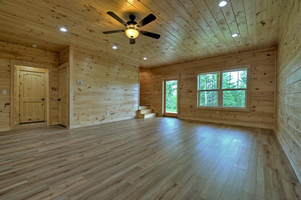 Mineral Bluff, Georgia, 30559, United States, 3 Bedrooms Bedrooms, ,3 BathroomsBathrooms,Residential,For Sale,2006595