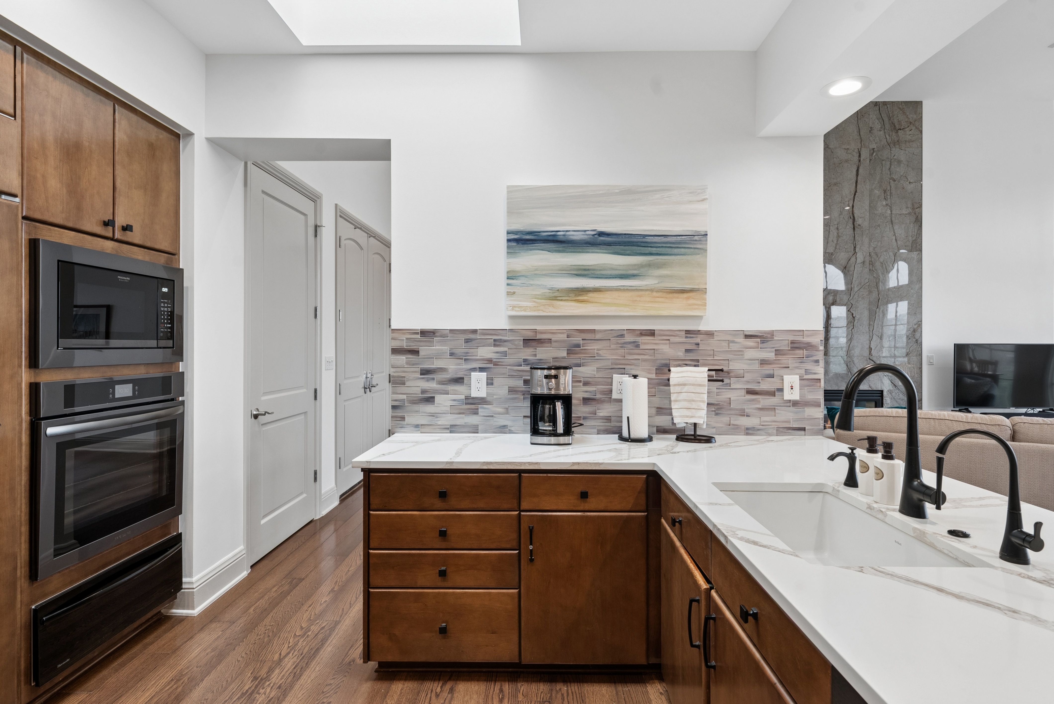  Beautifully Updated Penthouse Residence In The Heart Of Cherry Creek - 物件實景