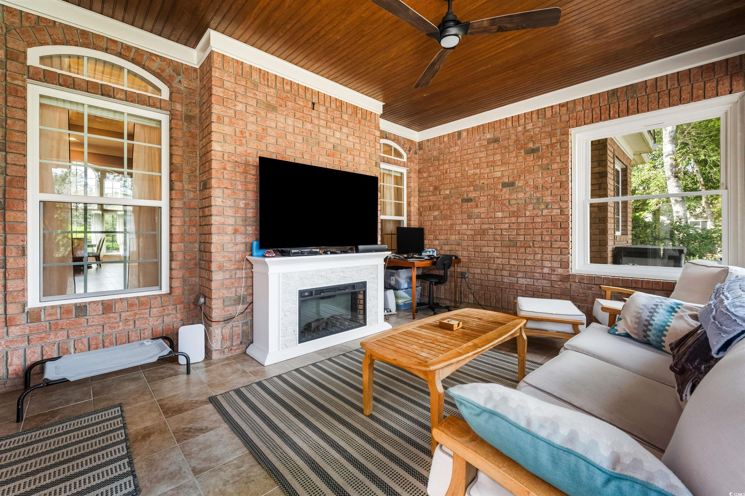  2073 Timmerman Road  Cypress River Plantation - 物件實景