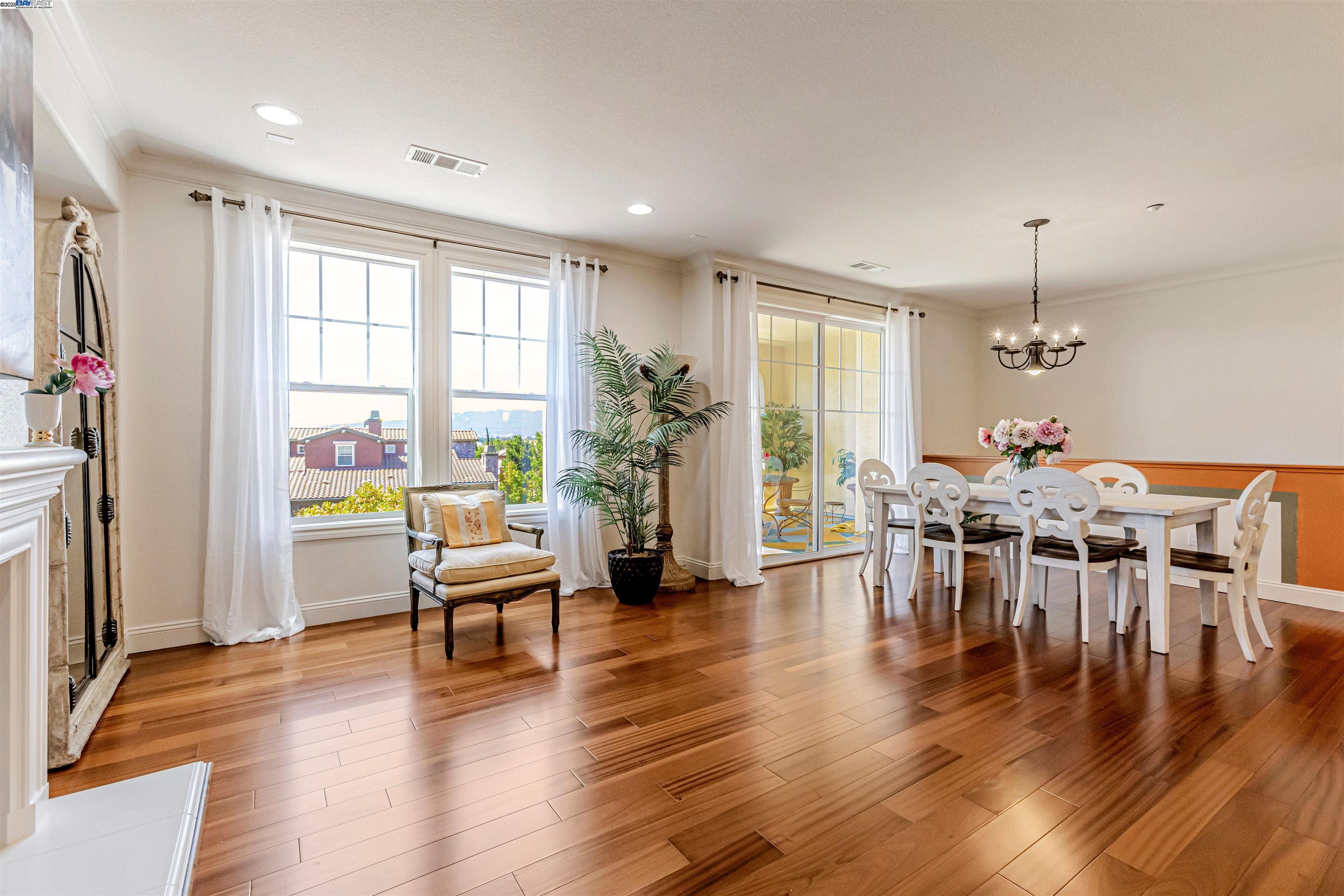 Dublin, California, 94568, United States, 2 Bedrooms Bedrooms, ,2 BathroomsBathrooms,Residential,For Sale,1997386