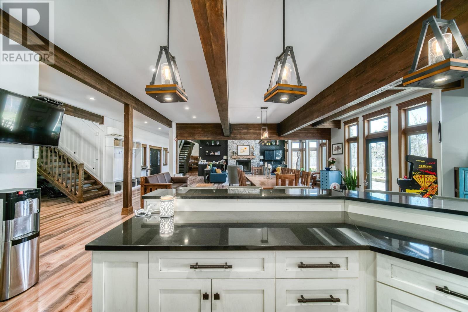 LAKE LOON, Nova Scotia, B2W 6C8, CA, 6 Bedrooms Bedrooms, ,6 BathroomsBathrooms,Residential,For Sale,1836689