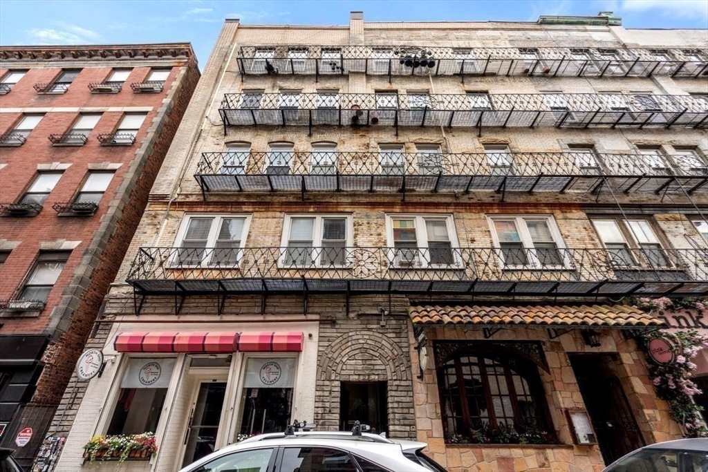 Boston, Massachusetts, 02113, United States, 1 Bedroom Bedrooms, ,1 BathroomBathrooms,Residential,For Sale,1890187
