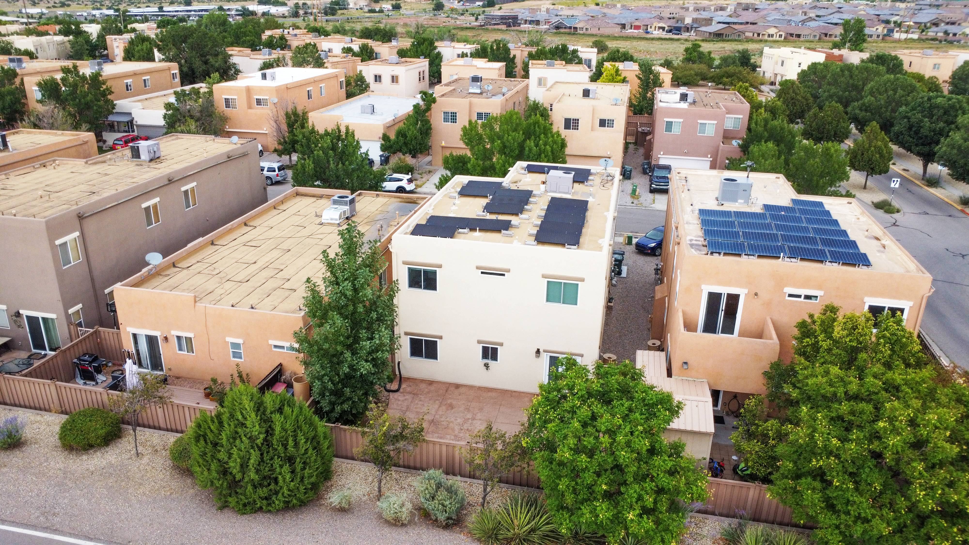 Santa Fe, New Mexico, 87508, United States, 5 Bedrooms Bedrooms, ,3 BathroomsBathrooms,Residential,For Sale,1977454