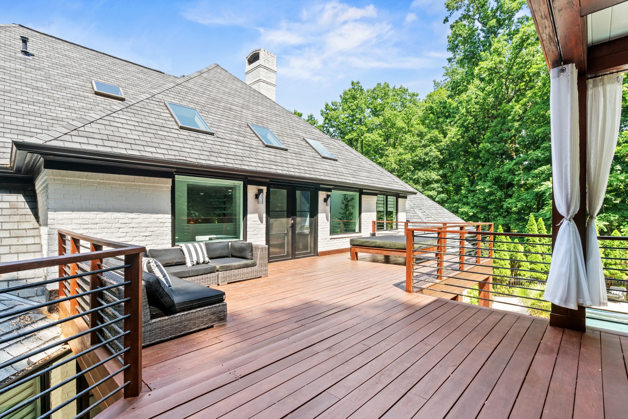 Nashville, Tennessee, 37215, United States, 5 Bedrooms Bedrooms, ,11 BathroomsBathrooms,Residential,For Sale,1885456